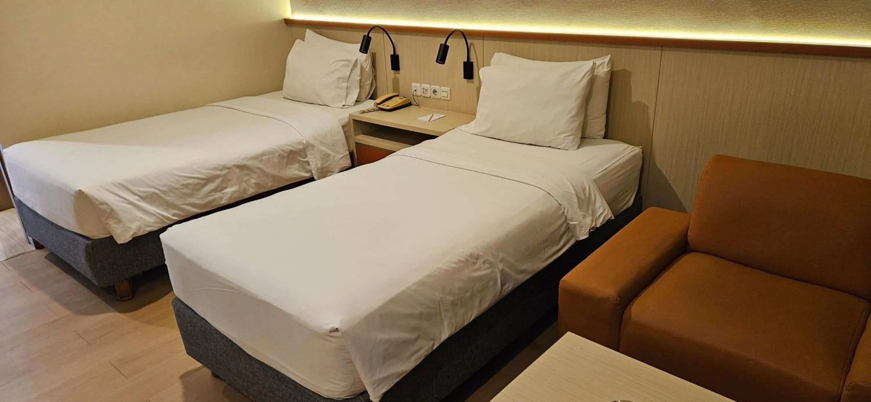 Bed in Avissa Suites