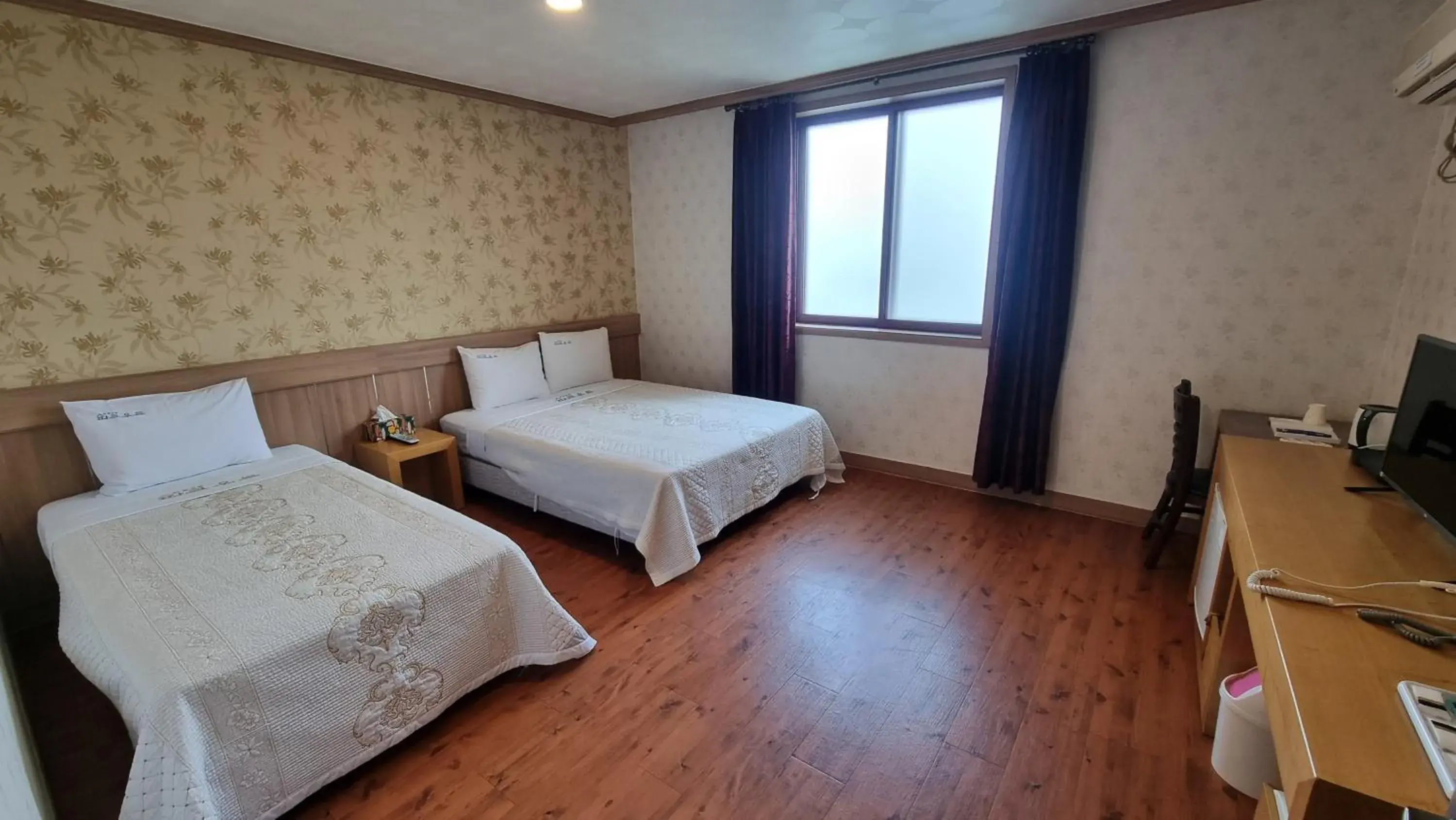 Bed in Hotel Parkwood Incheon Airport Bed in Hotel Parkwood Incheon Airport