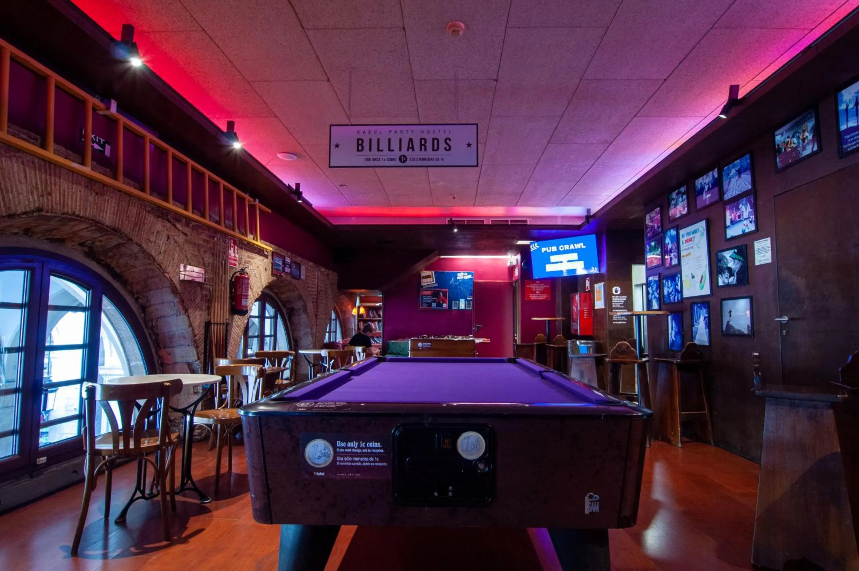 Billiard in Kabul Party Hostel Barcelona