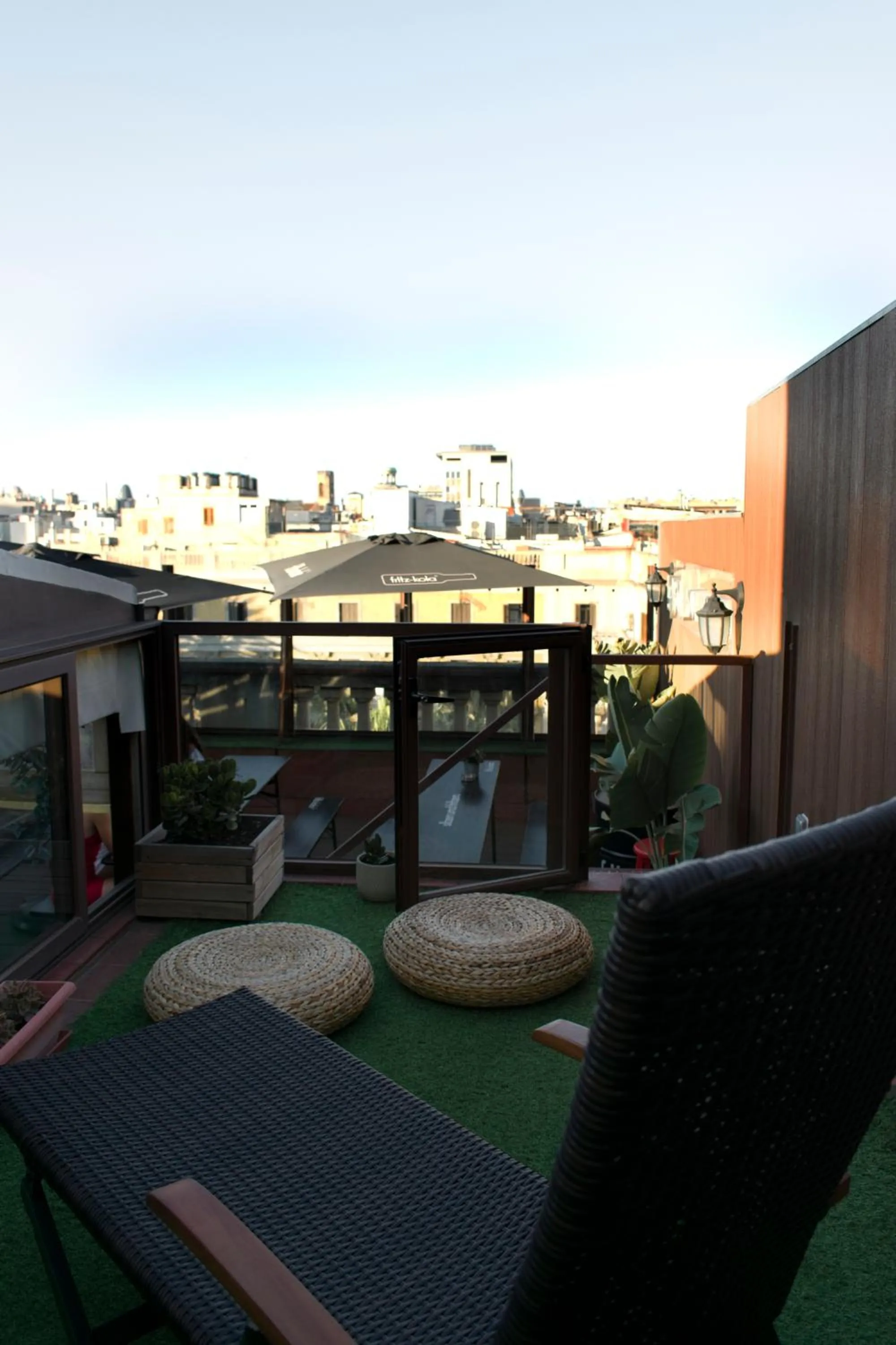 Solarium in Kabul Party Hostel Barcelona