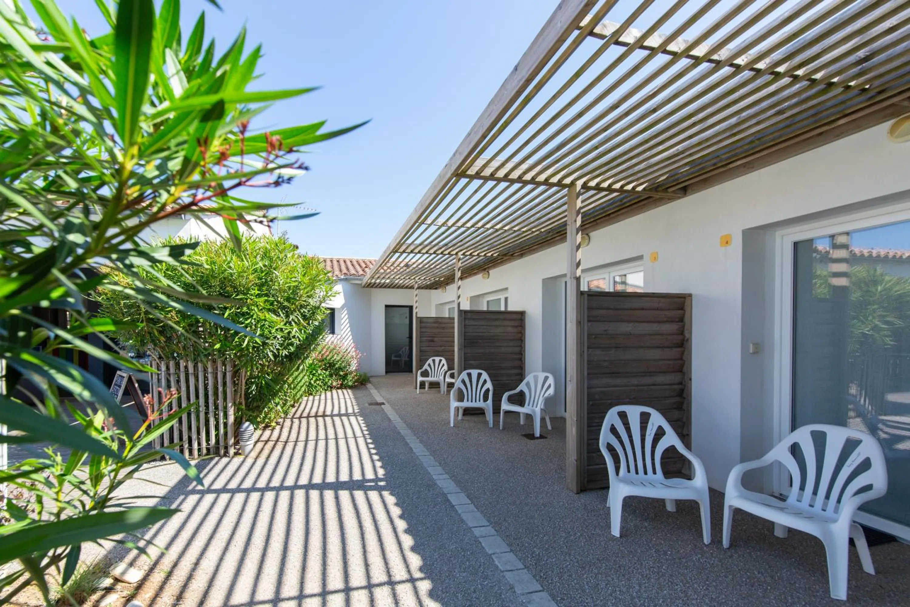 Patio in Hôtel de Ré, "The Originals Résidence"
