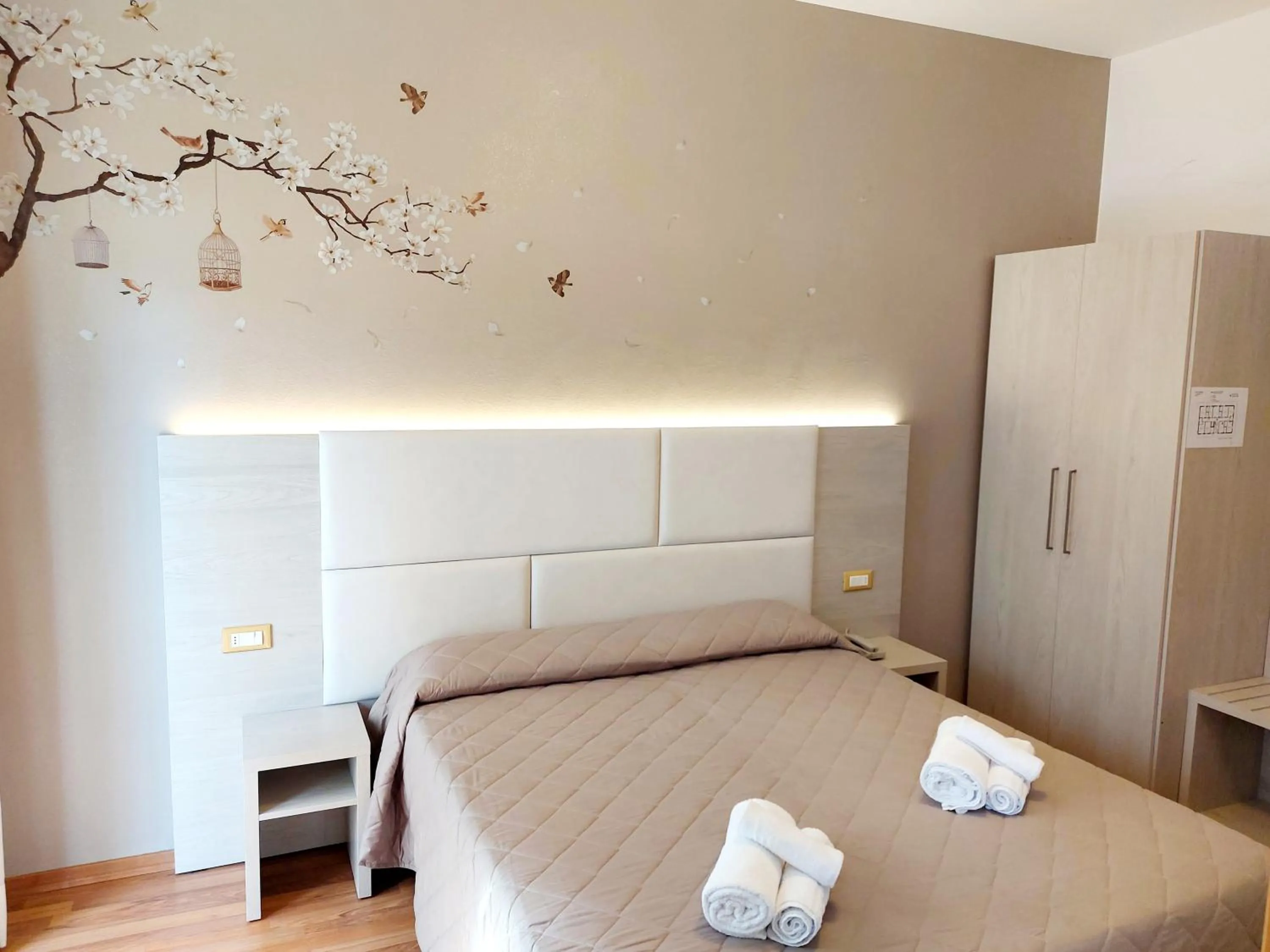 Decorative detail, Bed in Hotel Monica