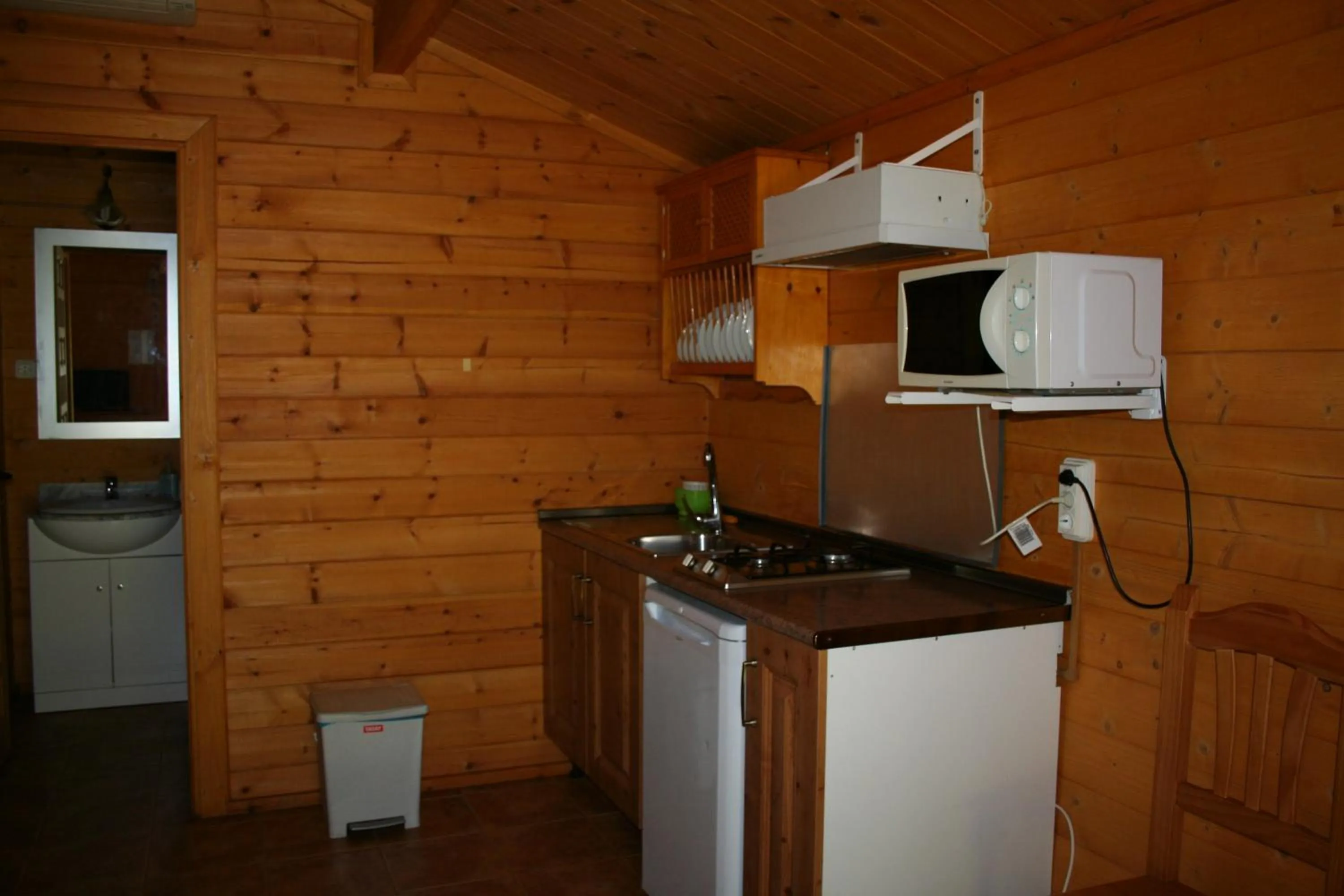 Kitchen or kitchenette in Bungalows y Glamping Medina Sidonia