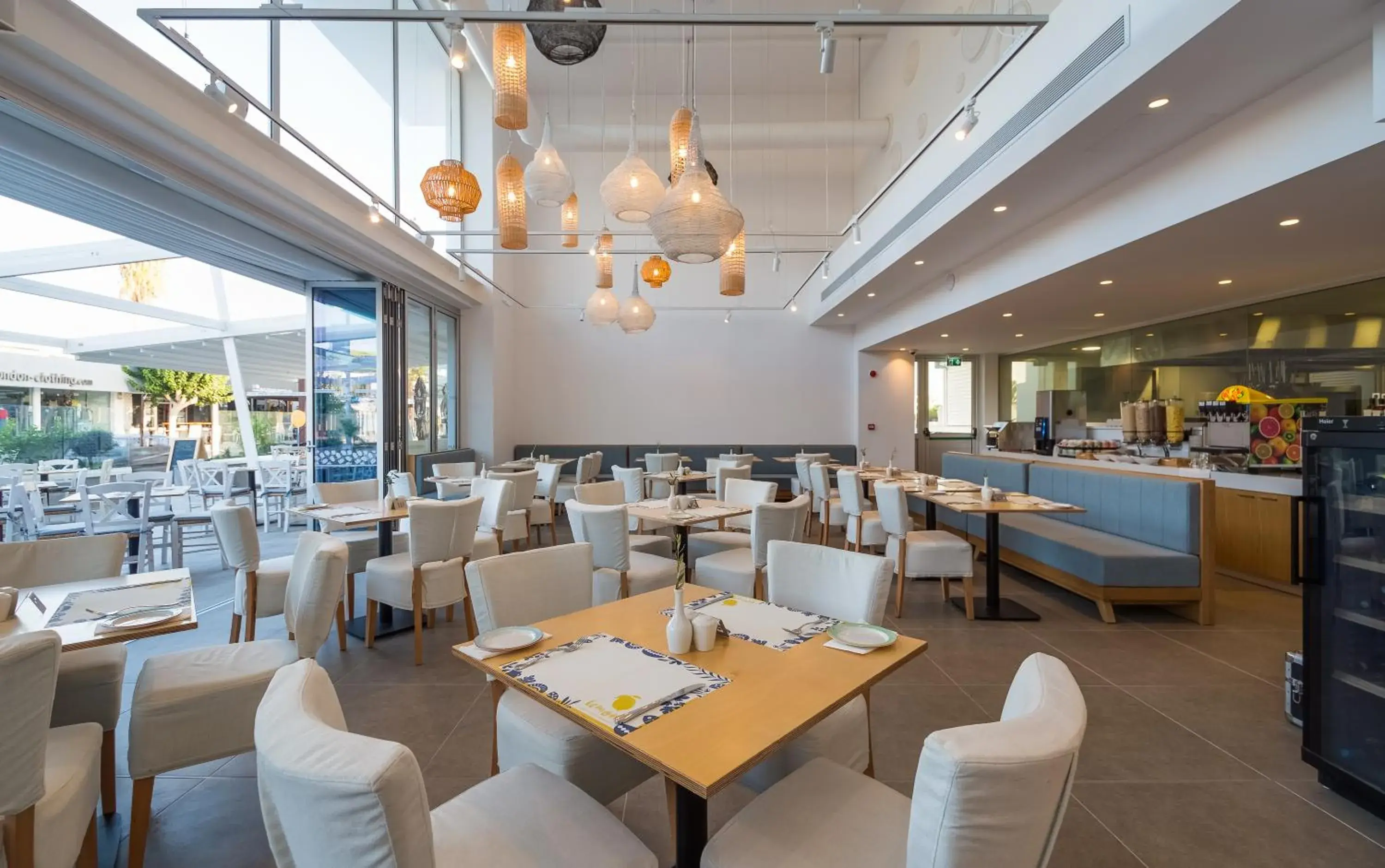 Restaurant/places to eat in Protaras Plaza Hotel Restaurant/places to eat in Protaras Plaza Hotel