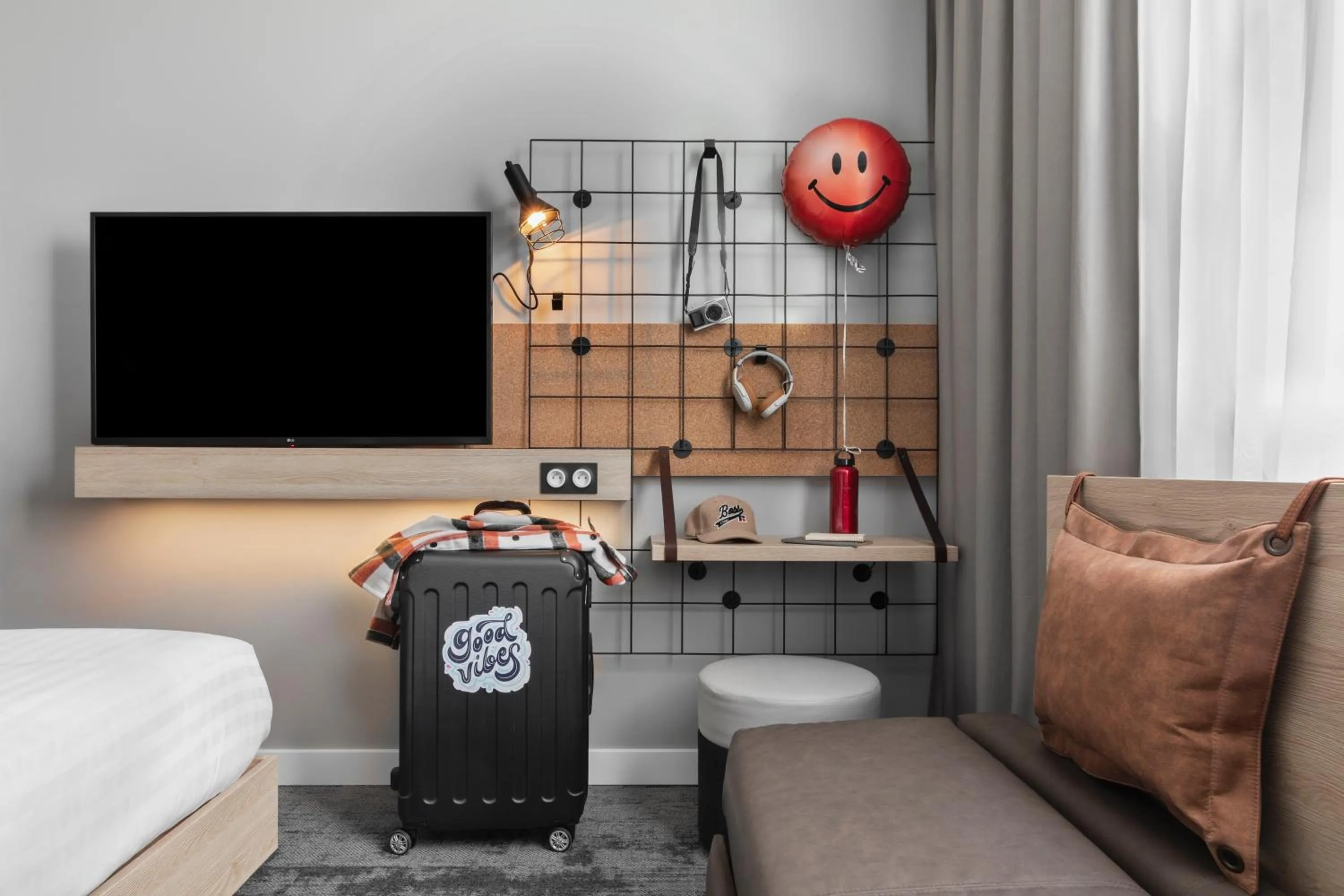 TV and multimedia in Moxy Amiens