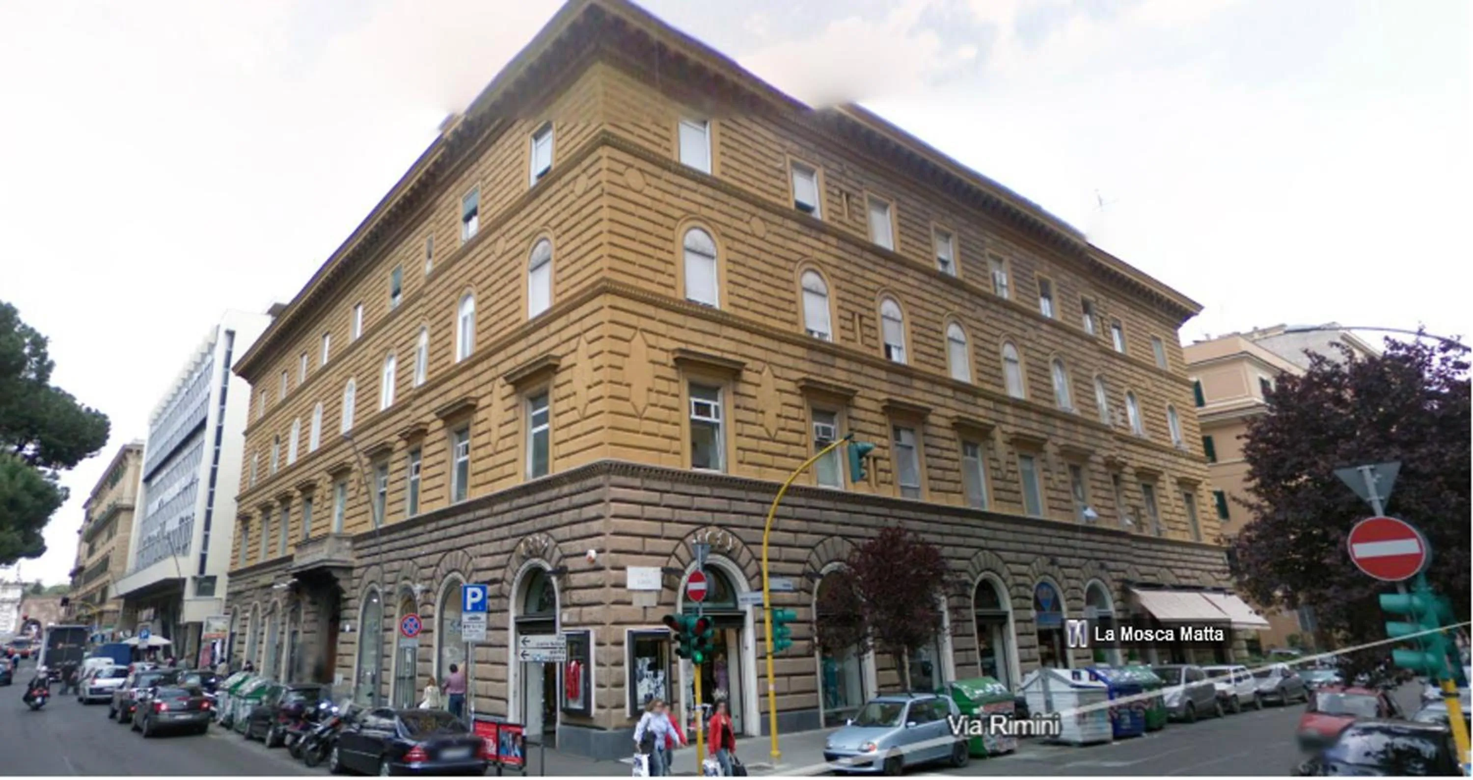 Facade/entrance in Be My Guest