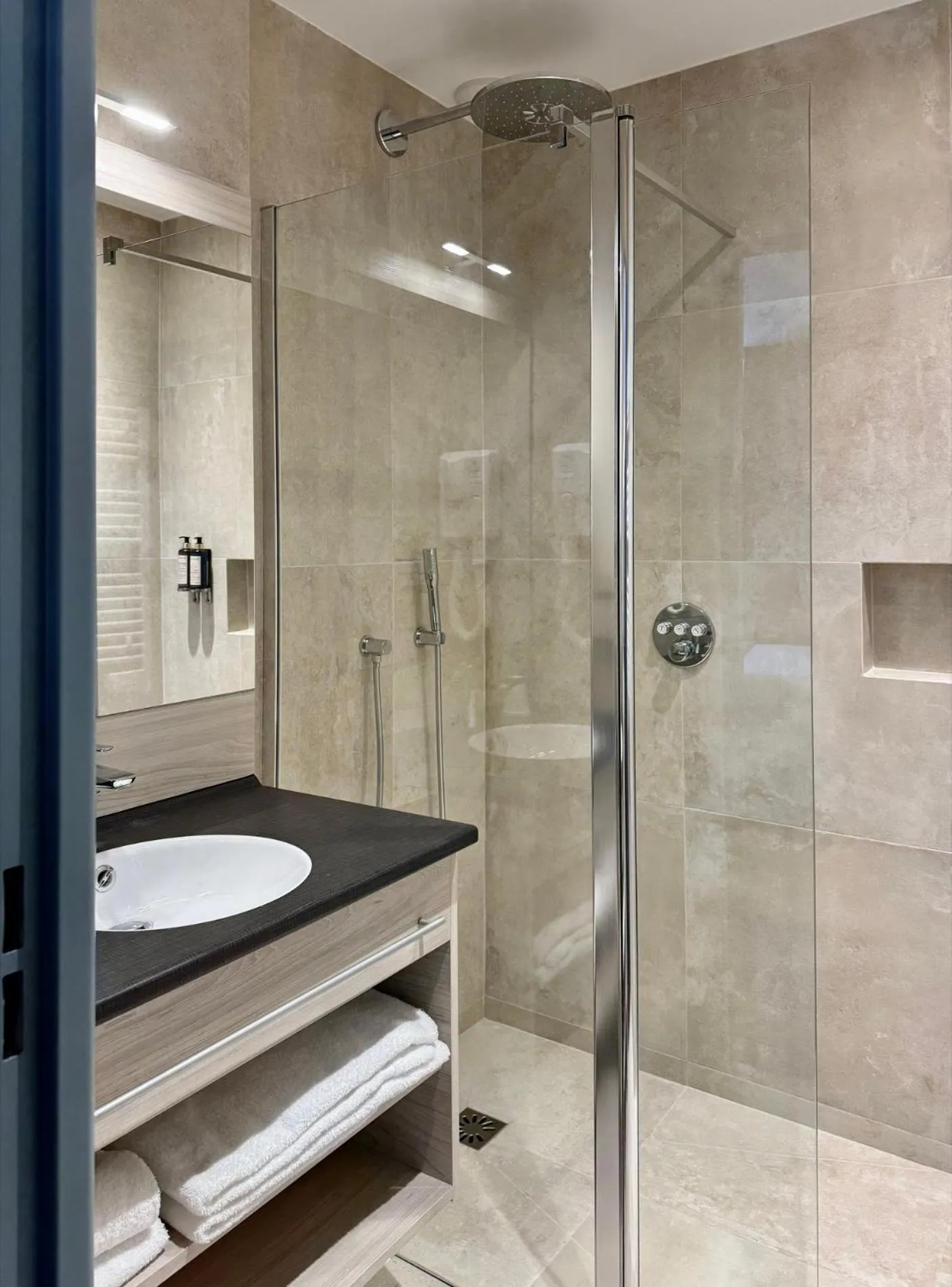 Shower in Le Green des Impressionnistes