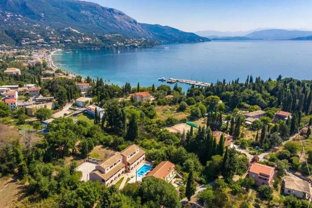Quiet street view in BELLA De LUX APTS Quiet street view in BELLA De LUX APTS