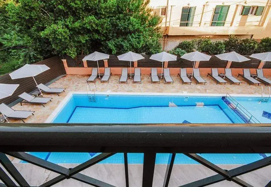 Quiet street view in BELLA De LUX APTS Quiet street view in BELLA De LUX APTS