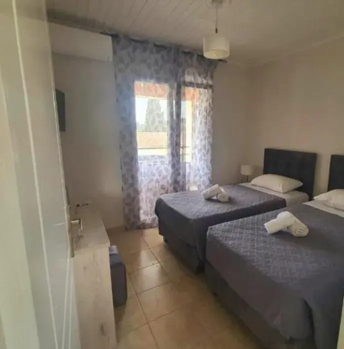 Bed in BELLA De LUX APTS Bed in BELLA De LUX APTS