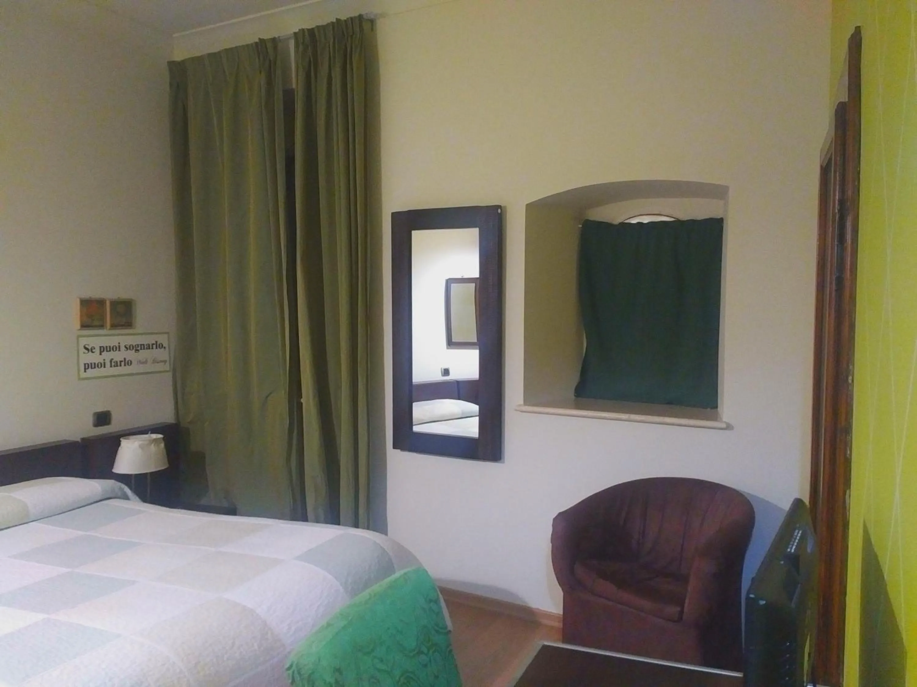 Photo of the whole room, Bed in B&B Piazza Del Popolo