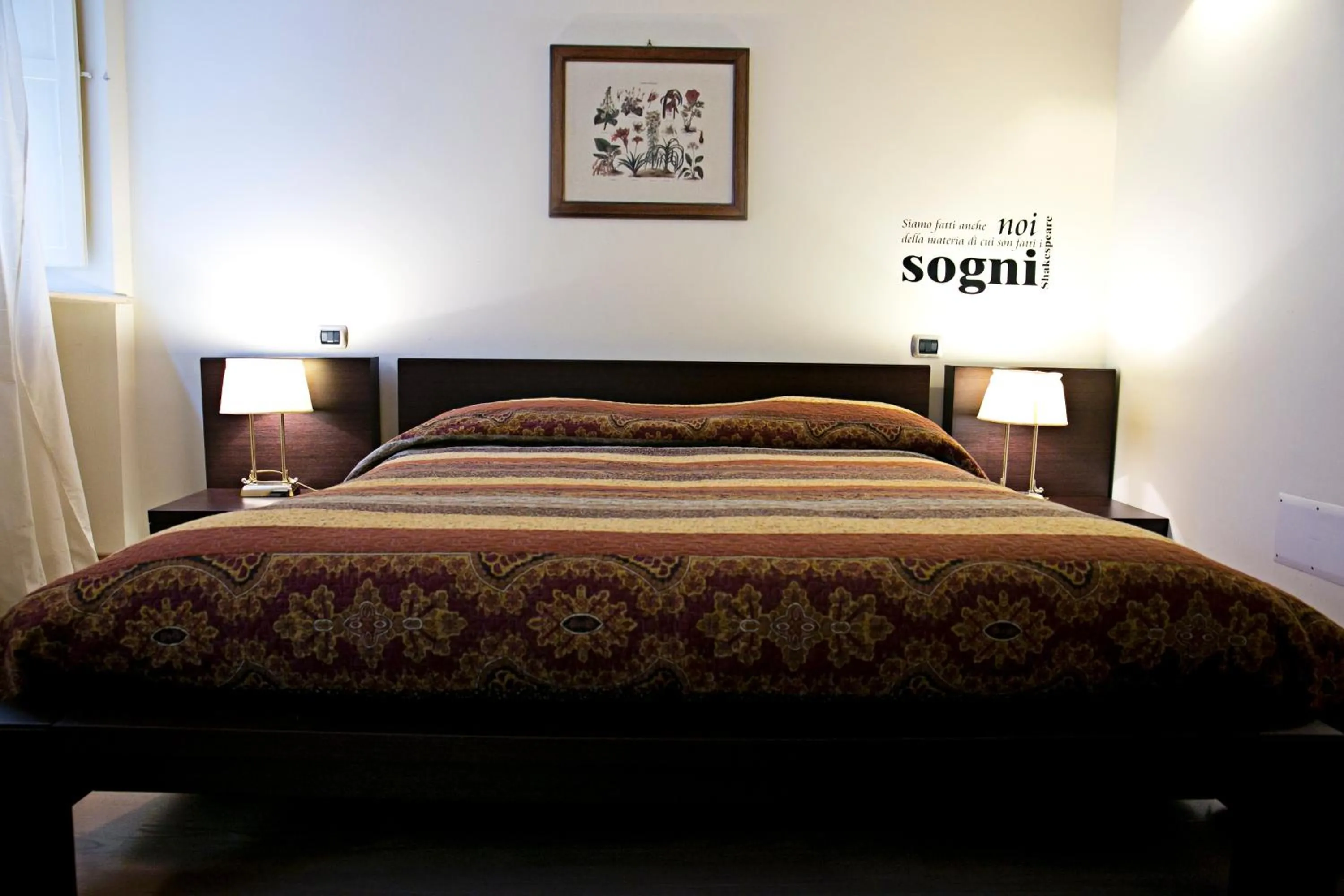 Decorative detail, Bed in B&B Piazza Del Popolo