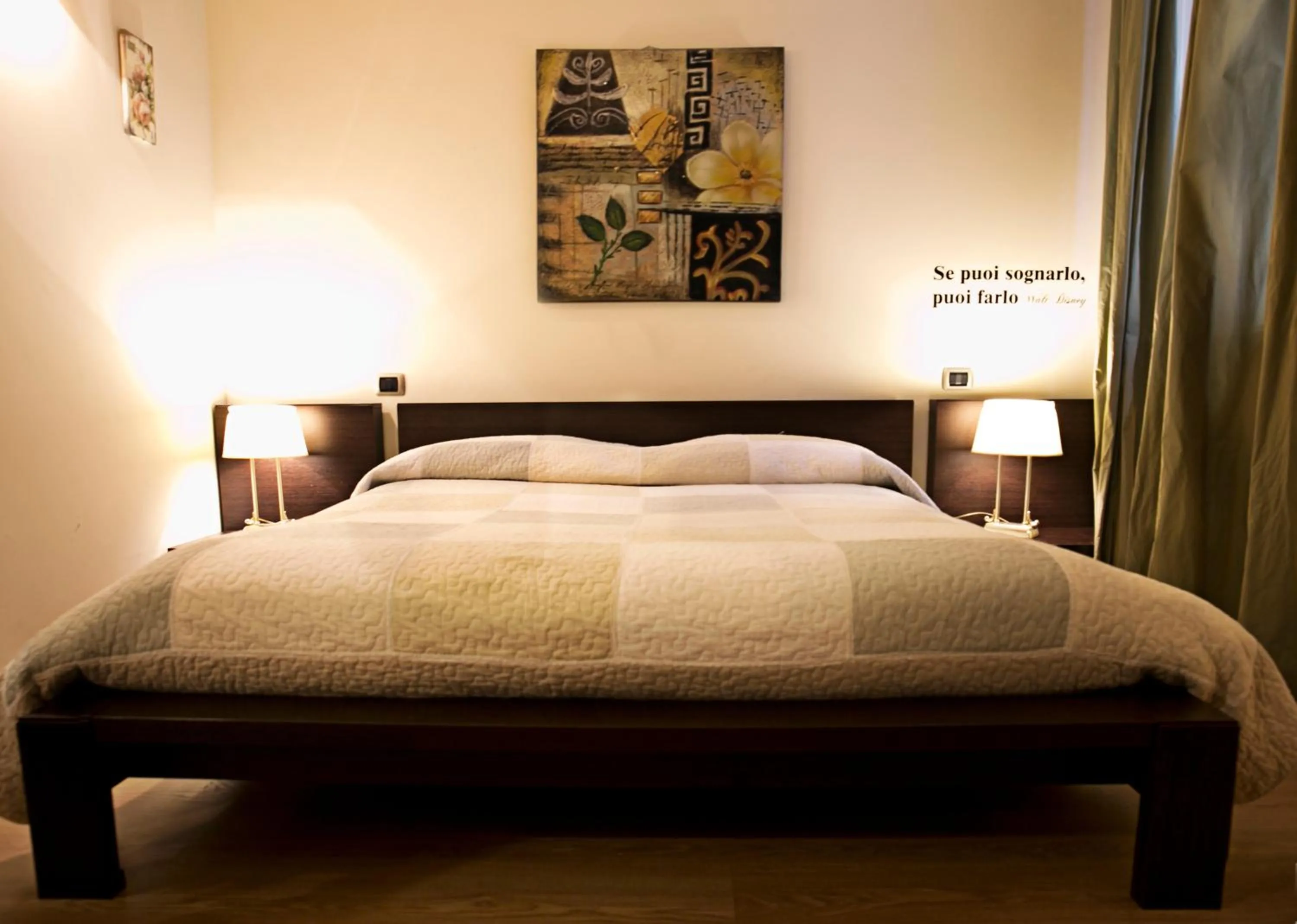 Decorative detail, Bed in B&B Piazza Del Popolo