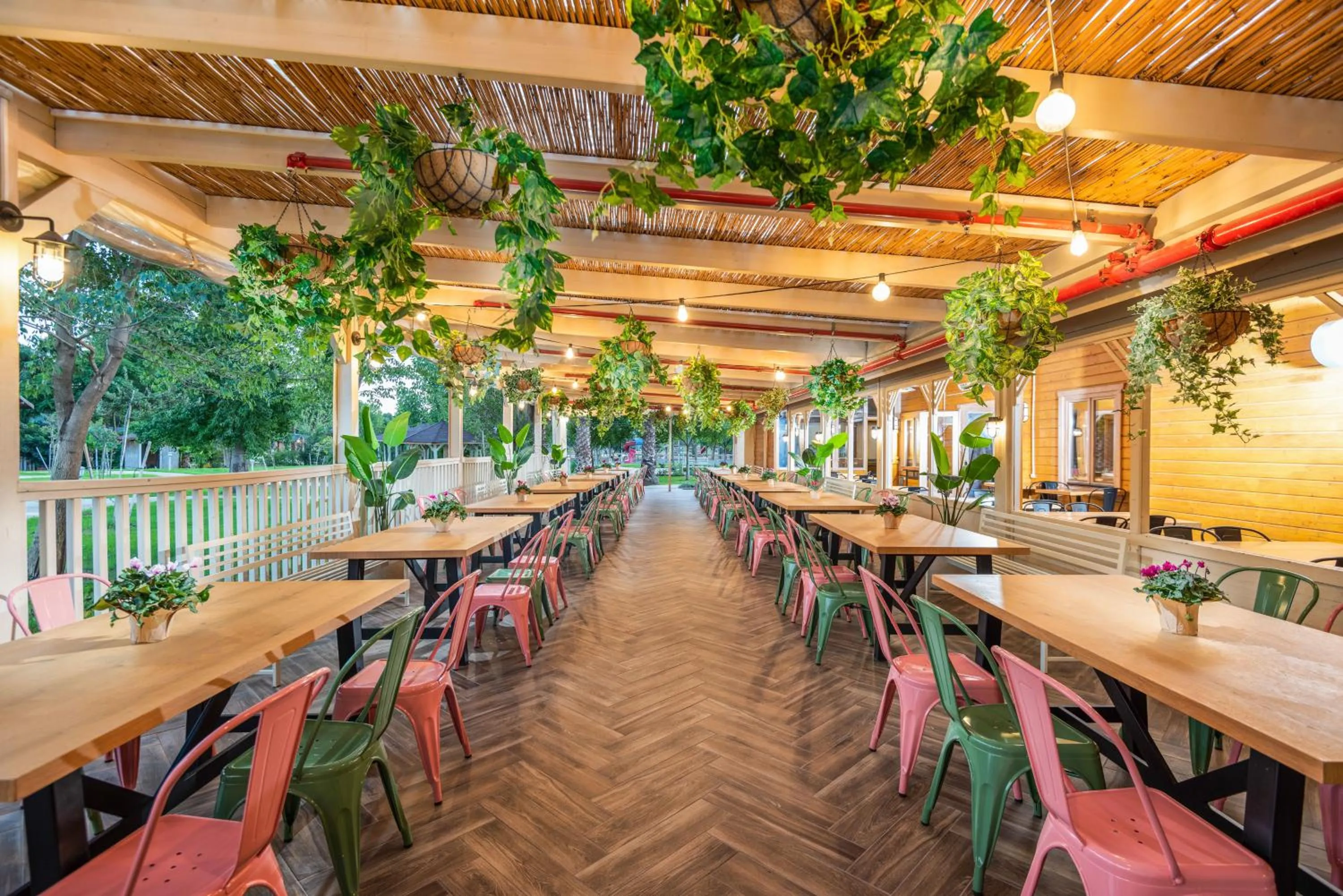 Restaurant/places to eat in The Village- Jordan Riverside Travel Hotel