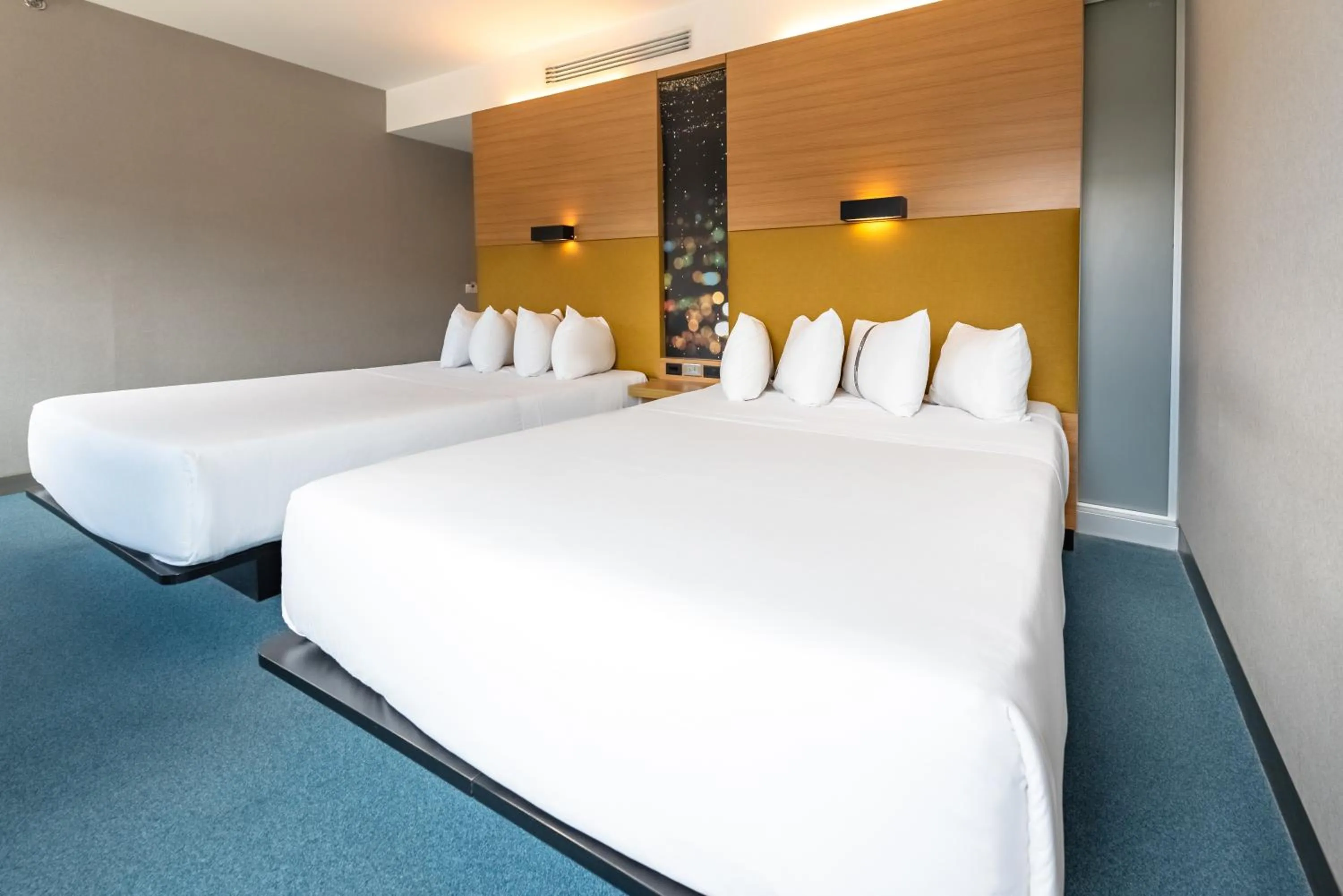 Bedroom, Bed in Aloft Bogotá Airport