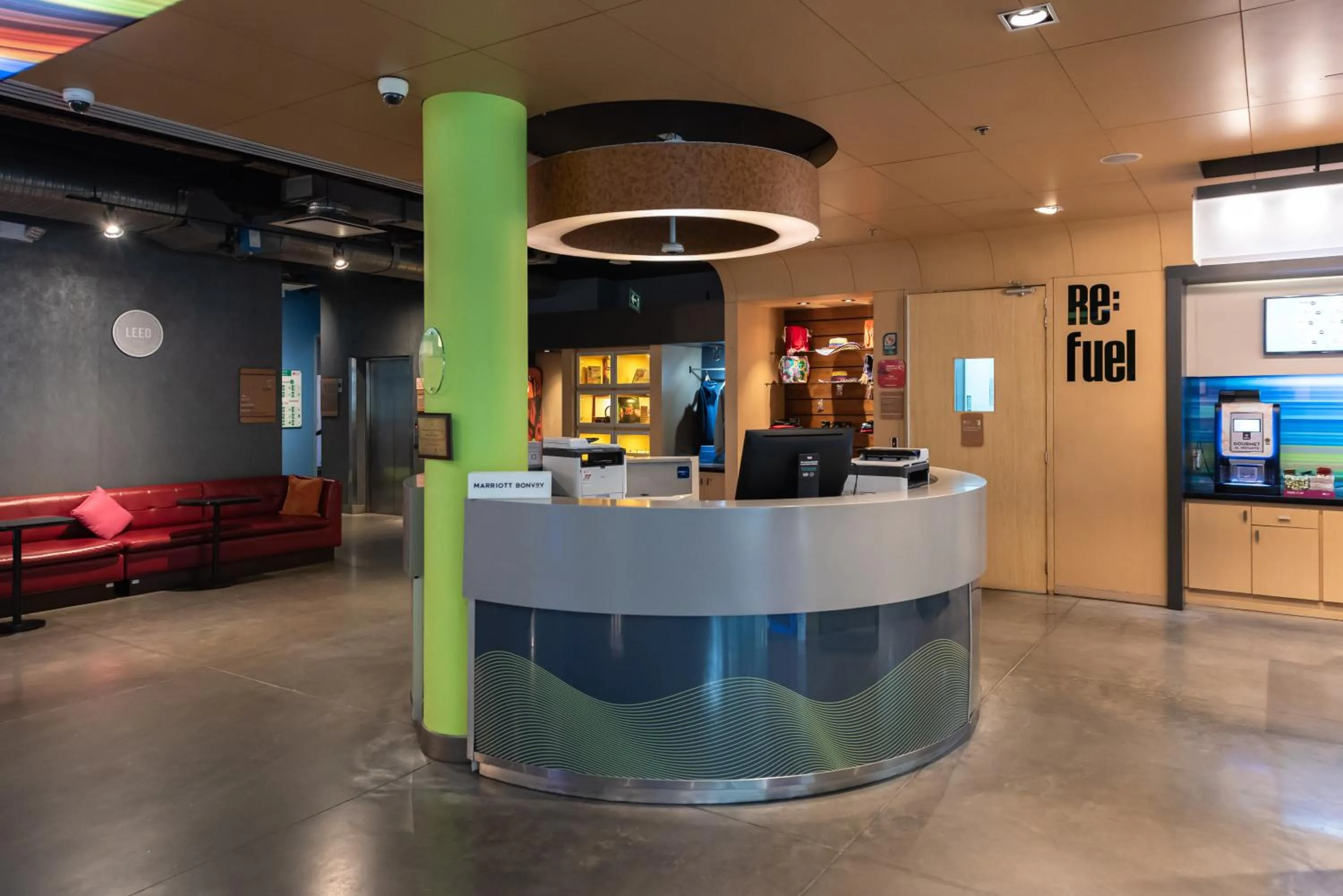 Lobby or reception in Aloft Bogotá Airport