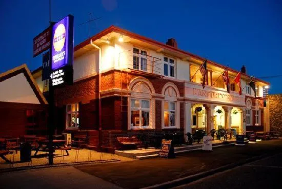 Ranfurly Hotel