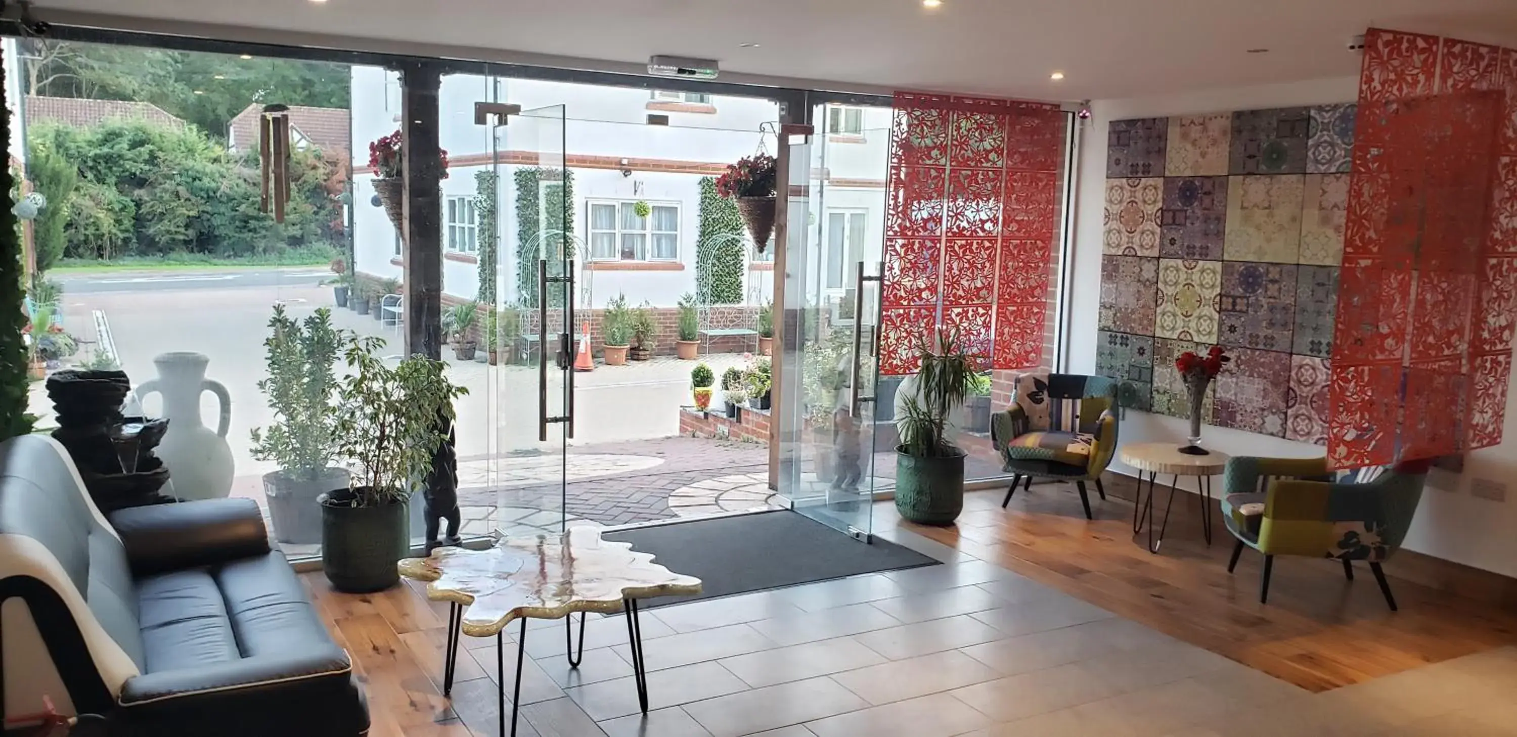 Facade/entrance in Stansted Airport Lodge Facade/entrance in Stansted Airport Lodge