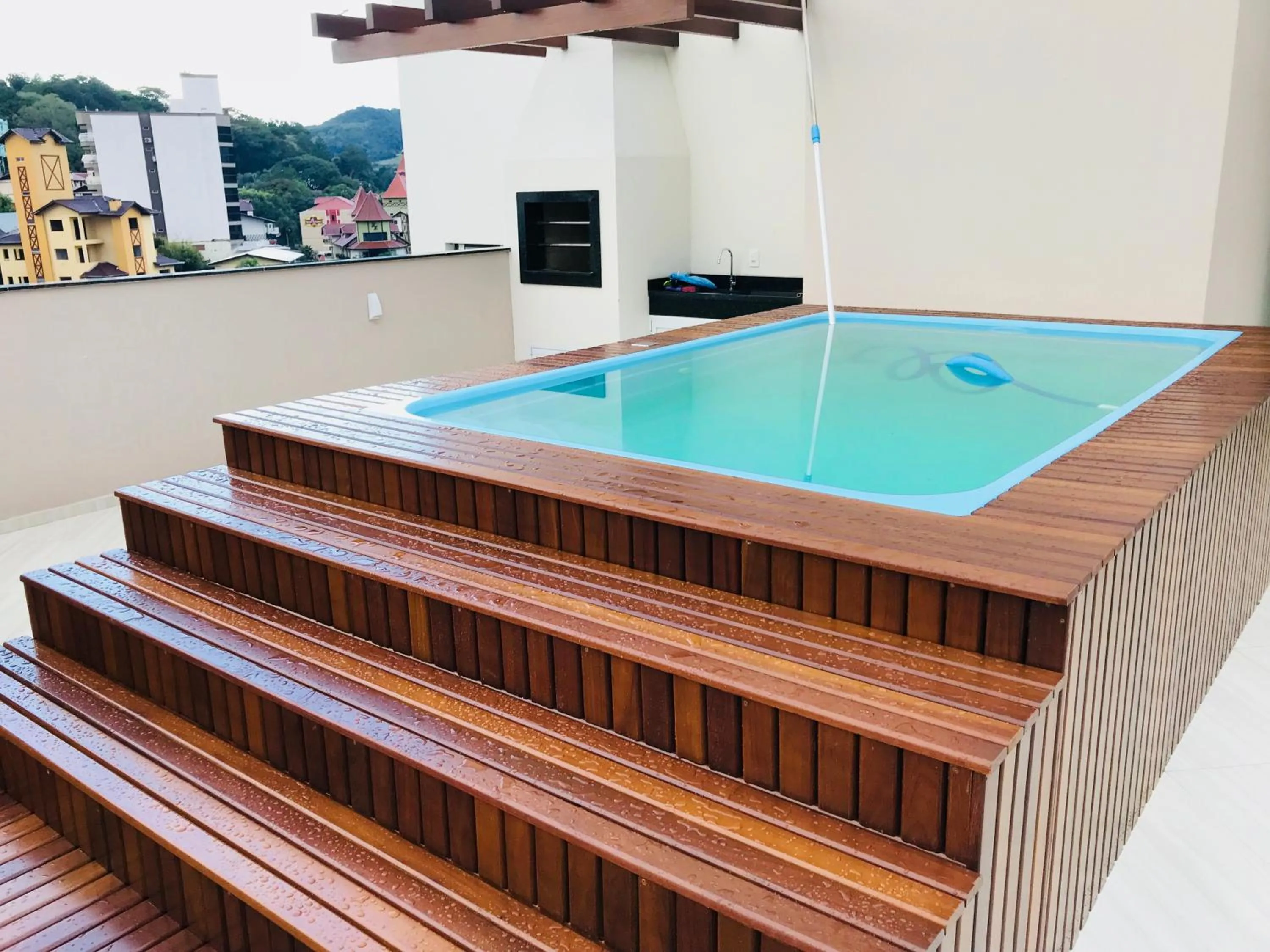 Swimming pool in Cobertura Edf. GM