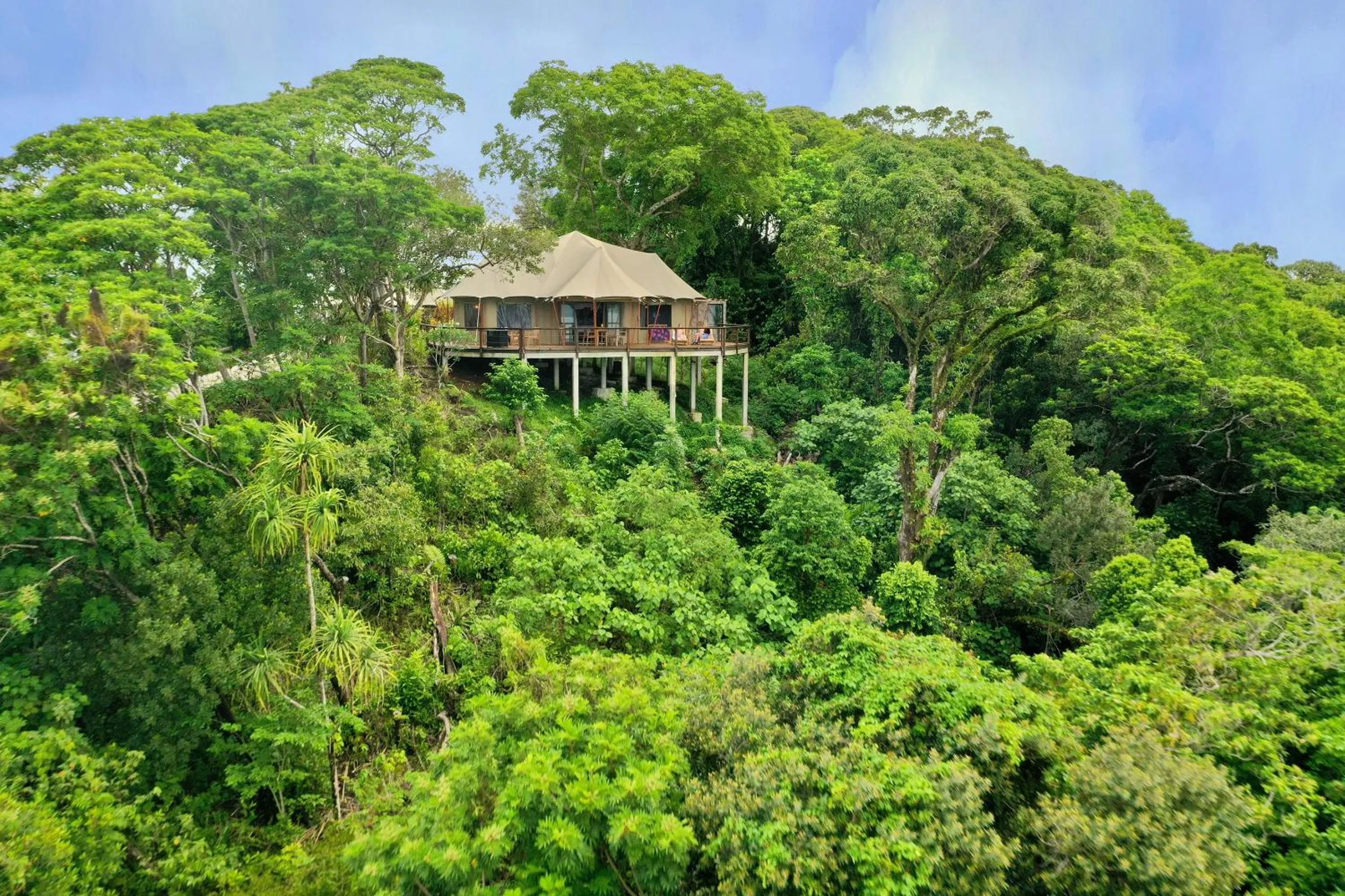 Property building in Palau Carolines Resort