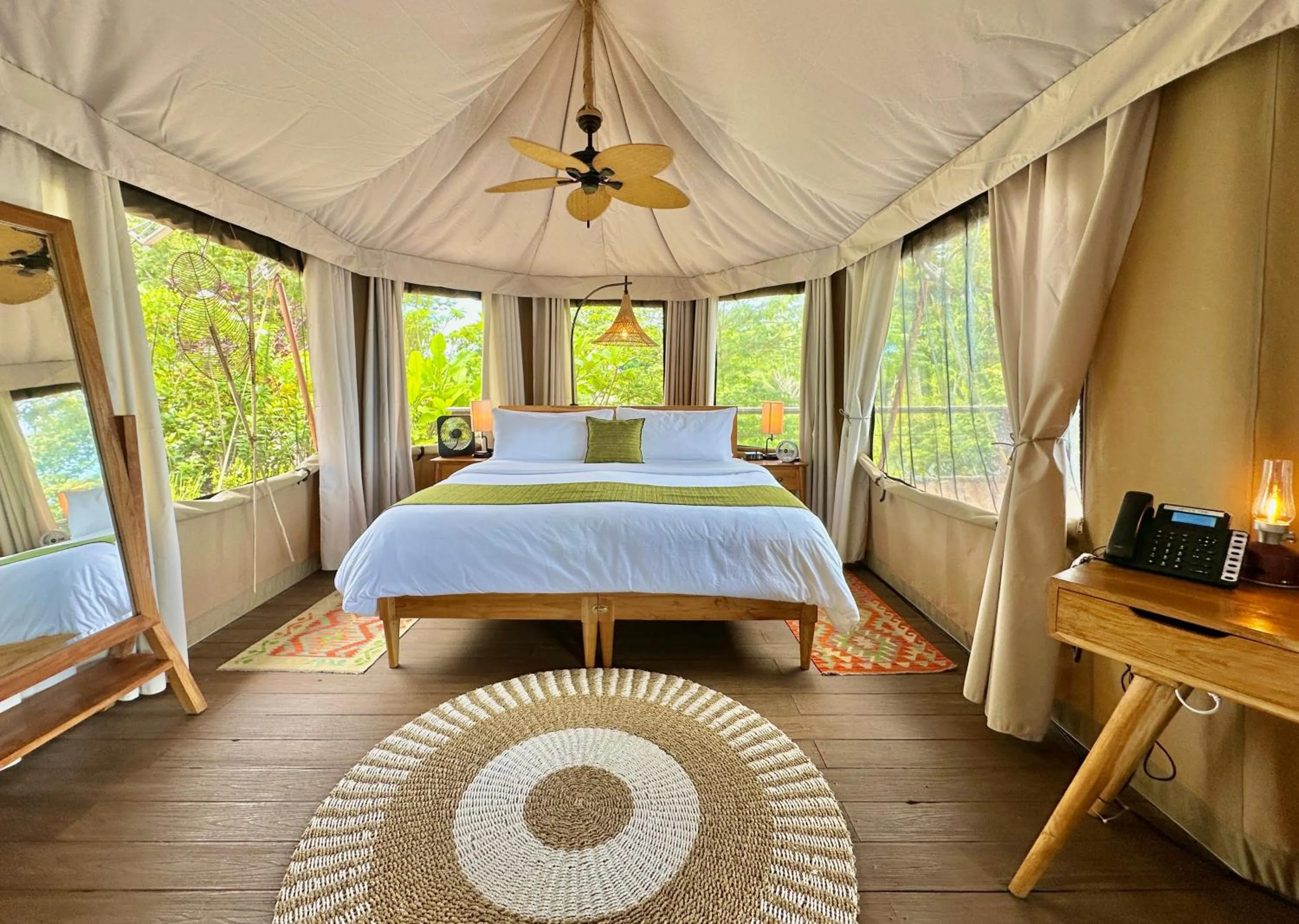 Bedroom, Bed in Palau Carolines Resort