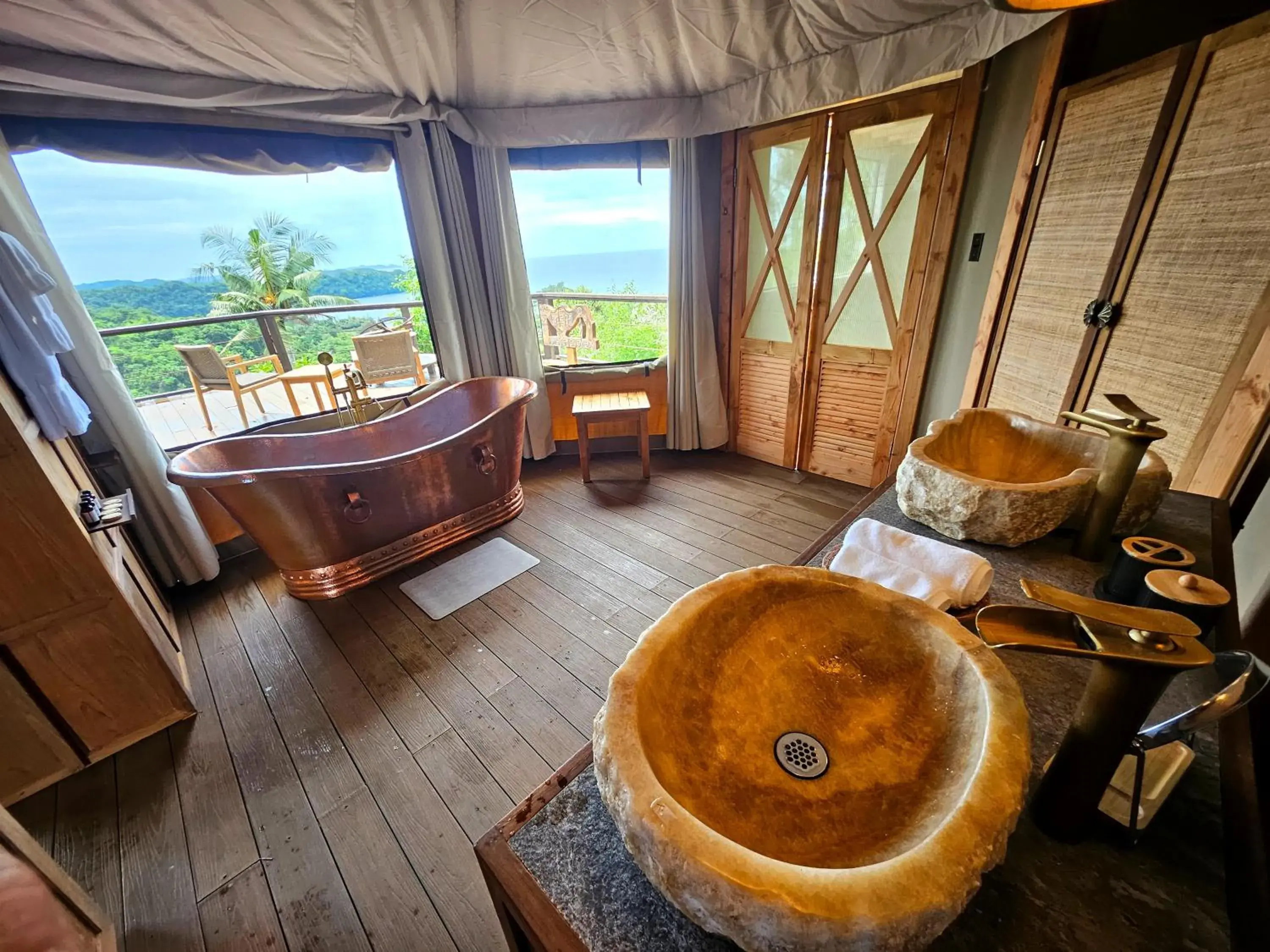 Luxury Tent in Palau Carolines Resort Luxury Tent in Palau Carolines Resort