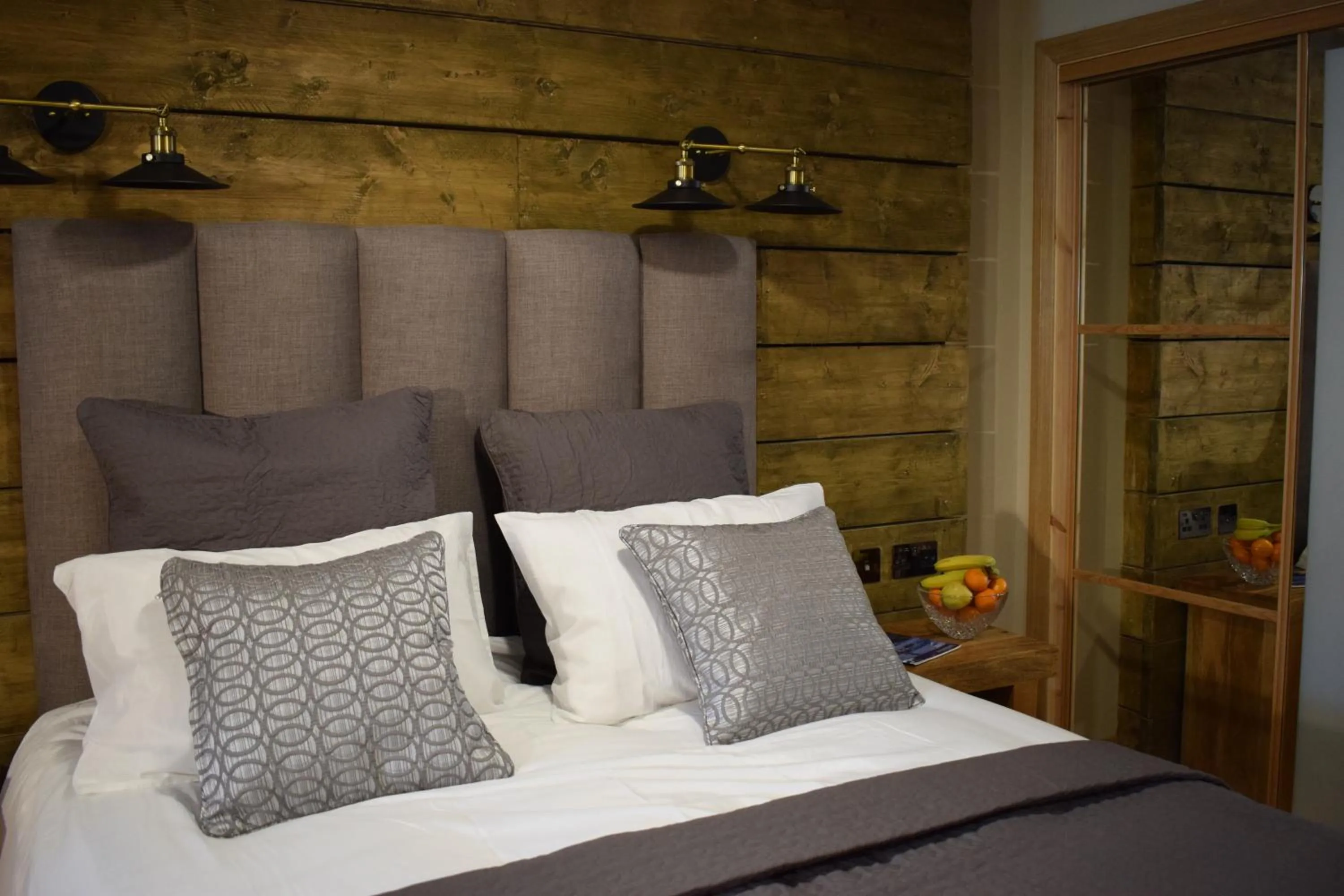 Bedroom, Bed in The Corran