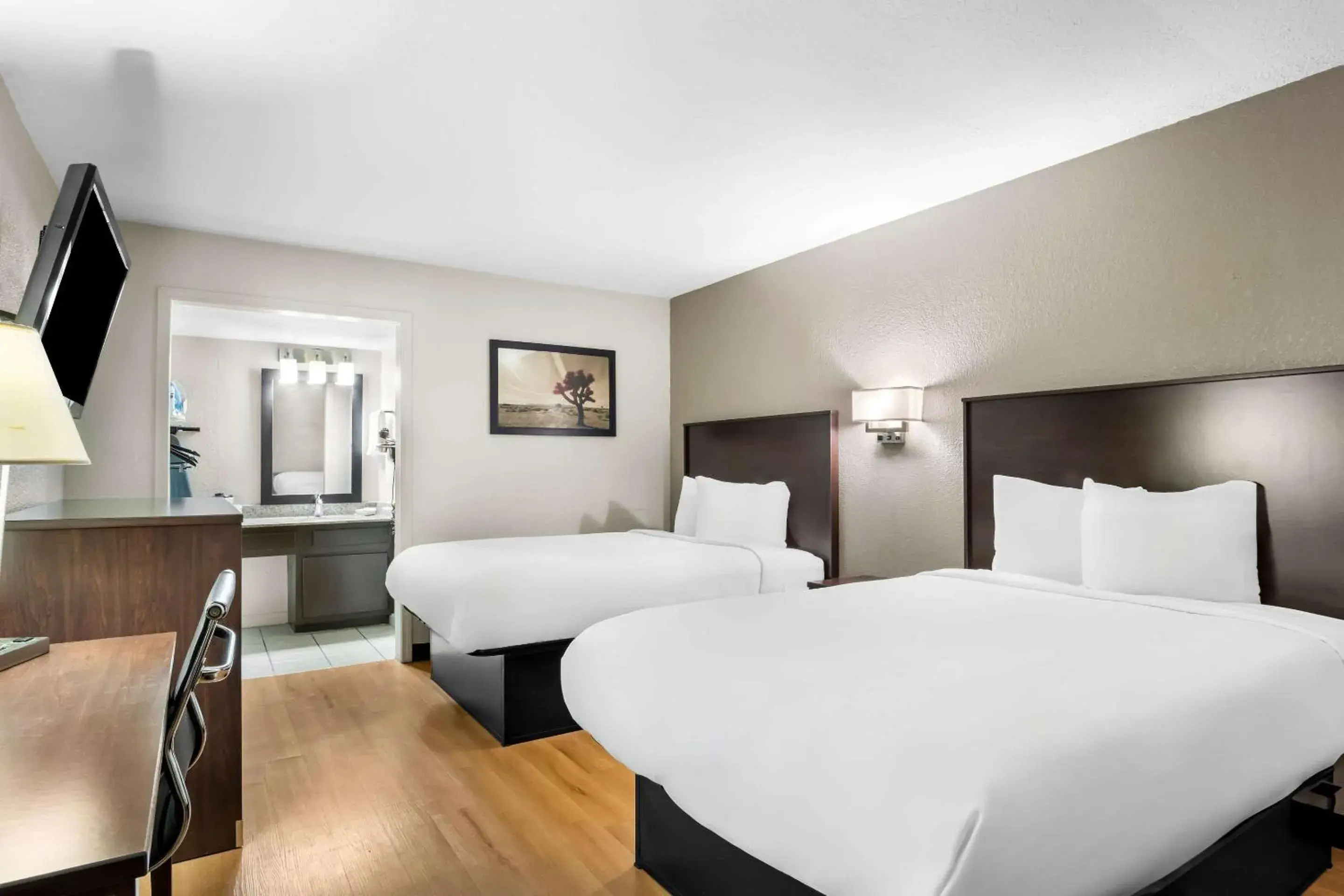 Bedroom, Bed in Rodeway Inn Waco Downtown near University Bedroom, Bed in Rodeway Inn Waco Downtown near University