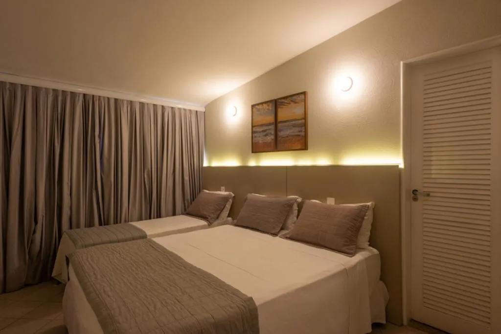 Bed in Malibu Plaza Hotel