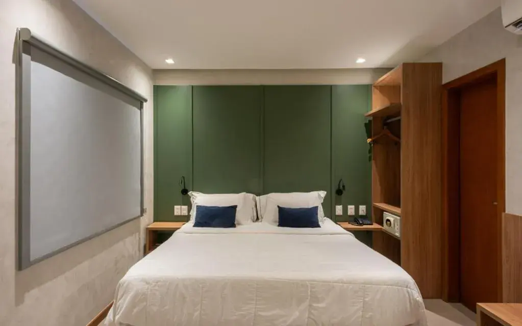 Master Suite - single occupancy in Malibu Plaza Hotel Master Suite - single occupancy in Malibu Plaza Hotel