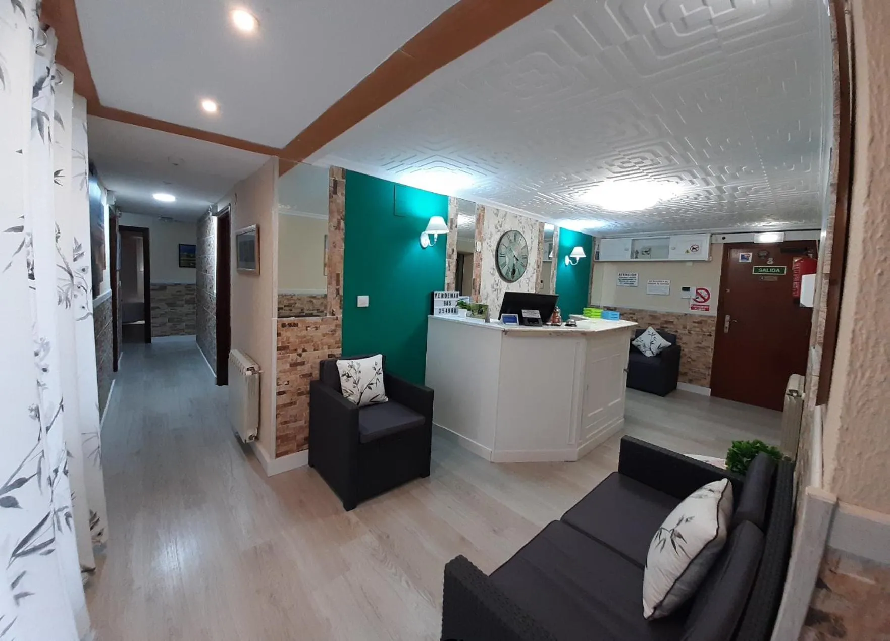 Lobby or reception in Hostal Verdemar