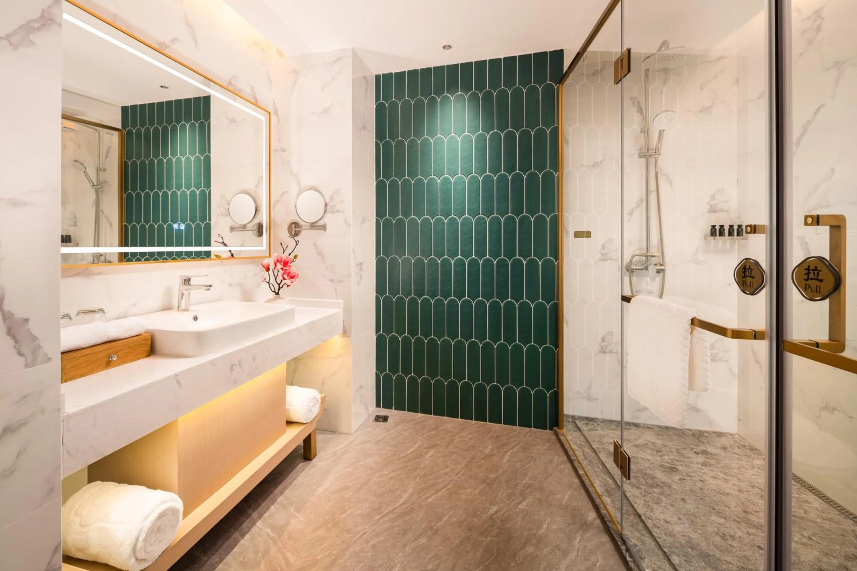 Shower in Guangzhou Wogo Yuanbao Hotel-Zhujiang New Town