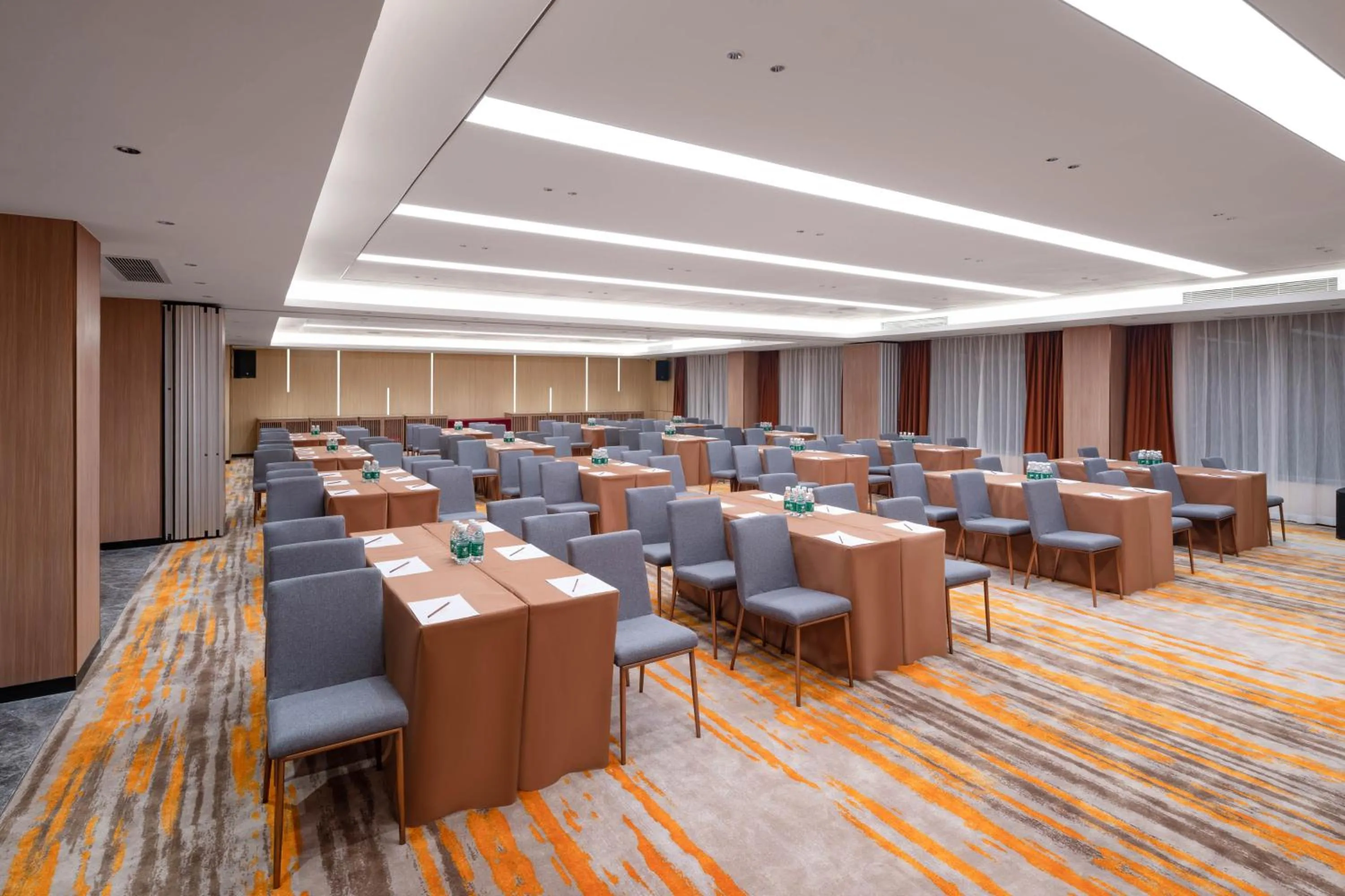 Meeting/conference room in Guangzhou Wogo Yuanbao Hotel-Zhujiang New Town