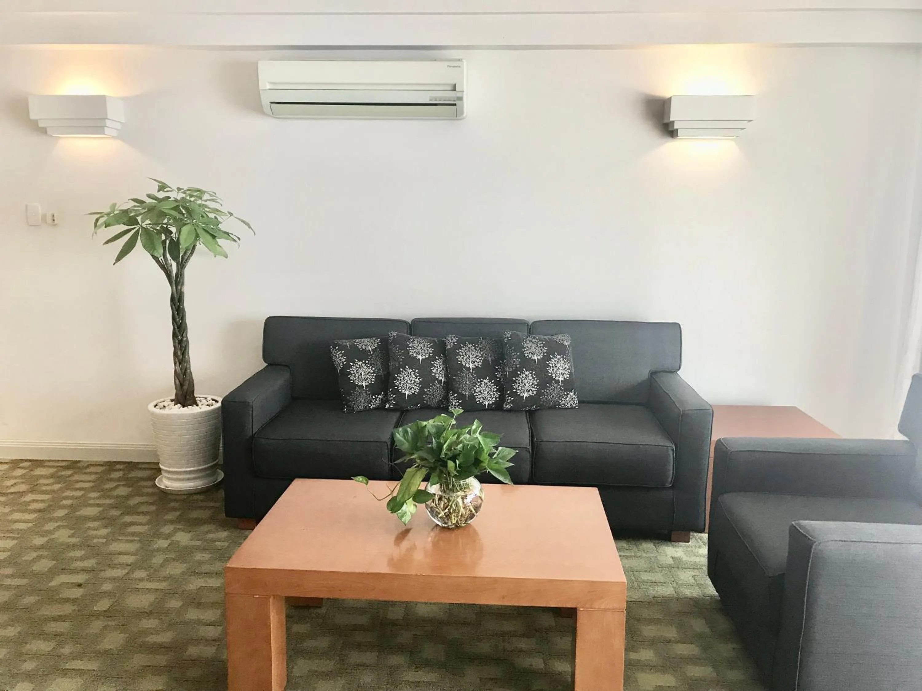 Downtown Retro Serviced Apartment