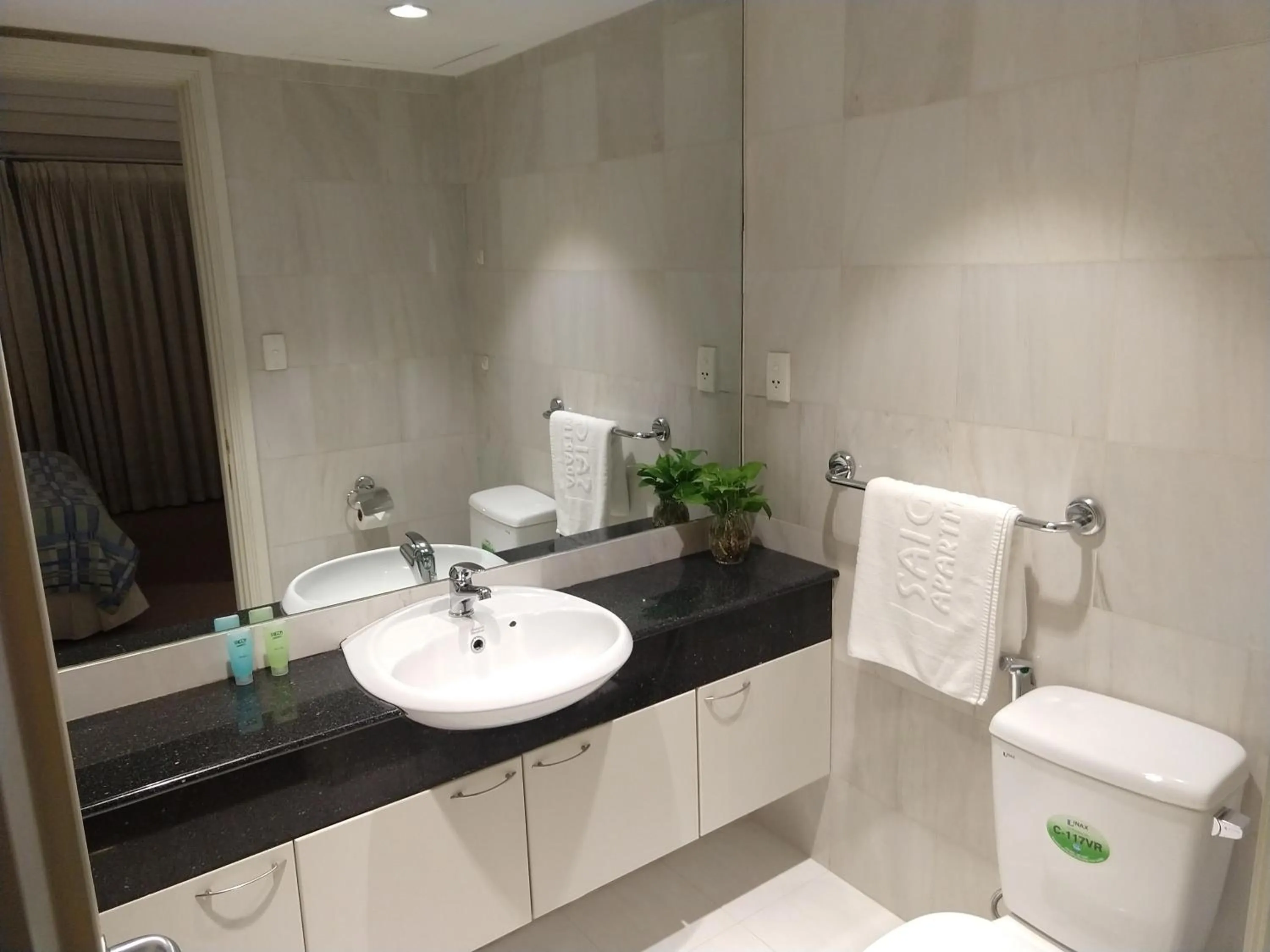 Downtown Retro Serviced Apartment