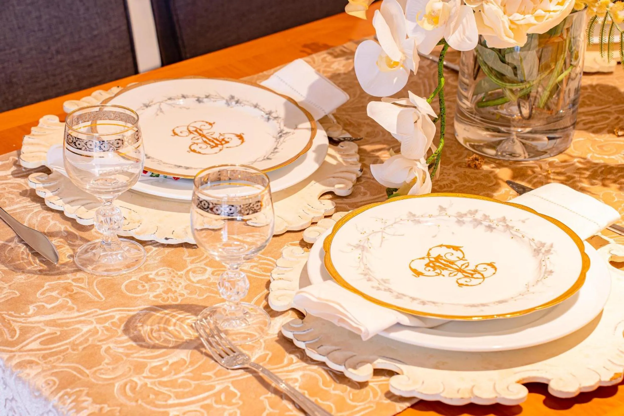 Downtown Retro Serviced Apartment