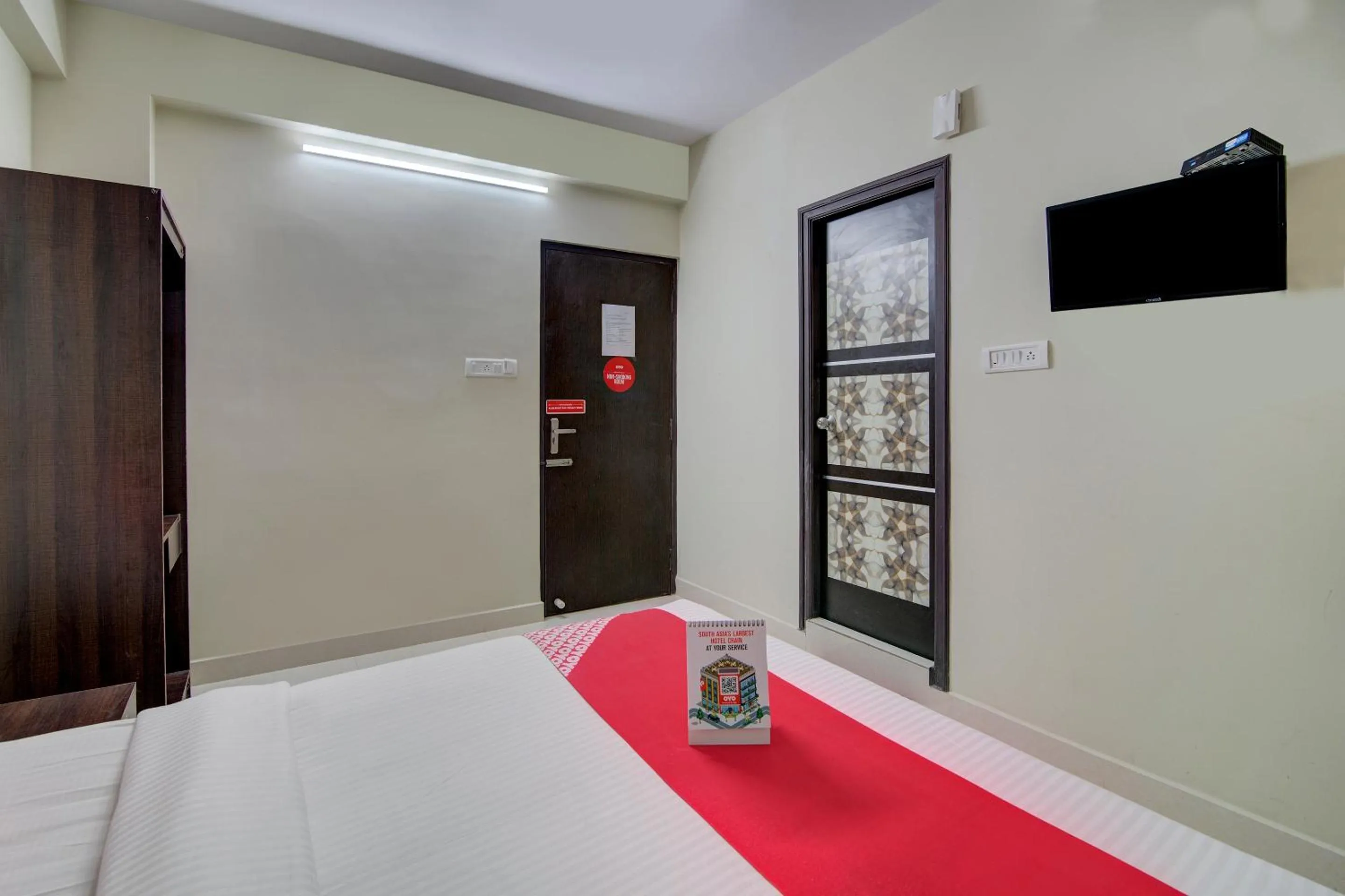 Bedroom in Hotel O Varcity Plaza