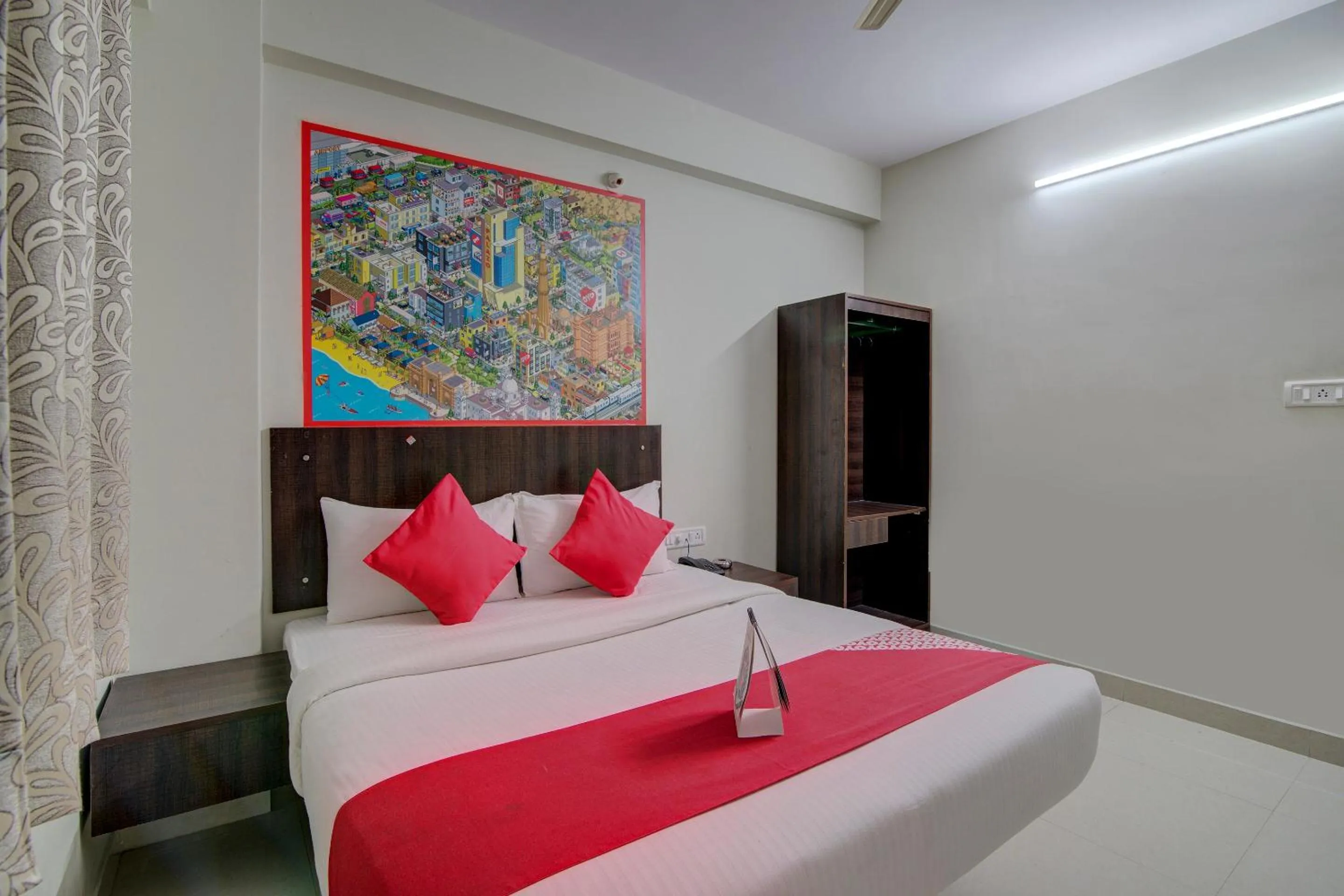 Bedroom in Hotel O Varcity Plaza