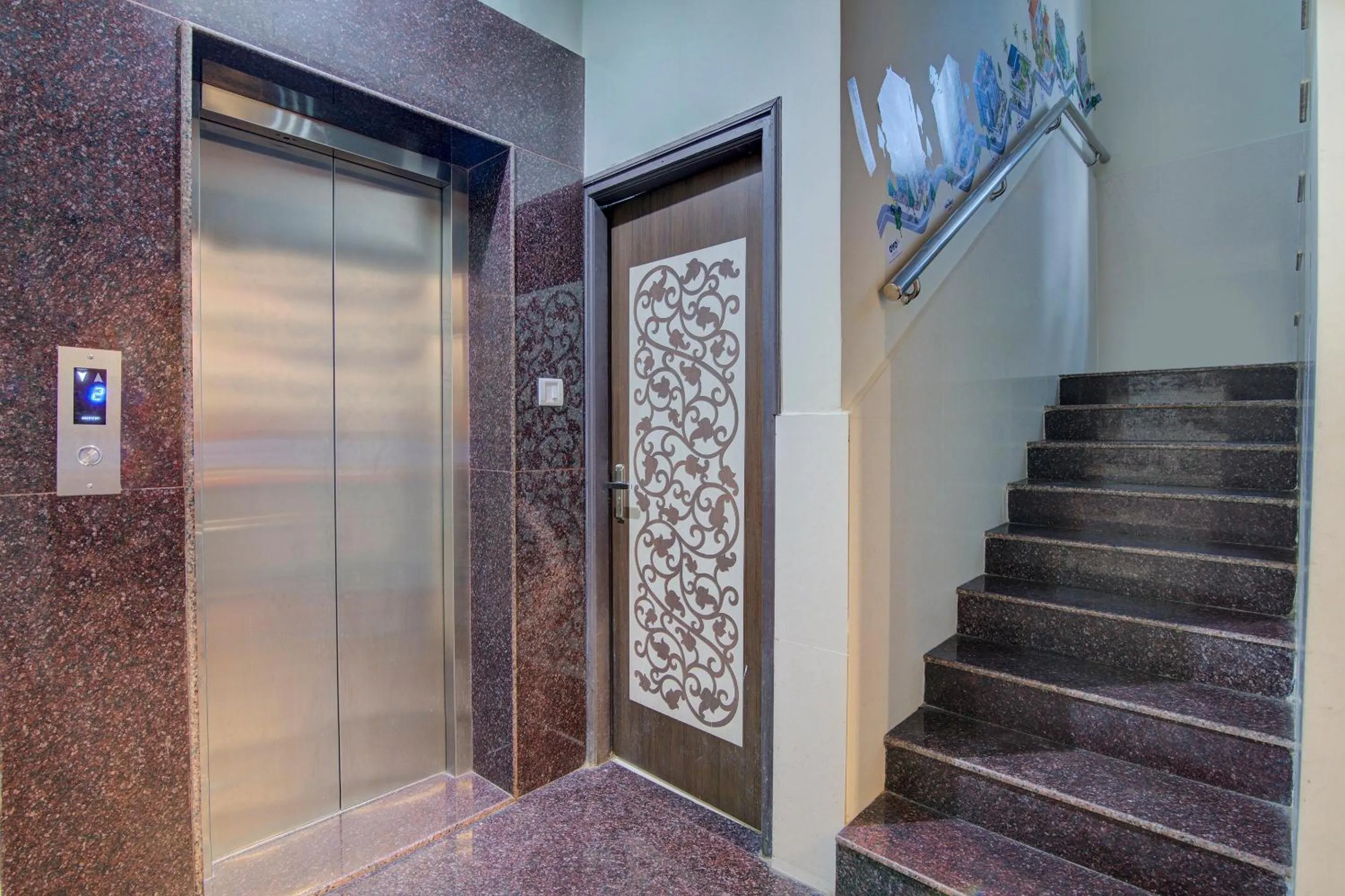 Lobby or reception in Hotel O Varcity Plaza