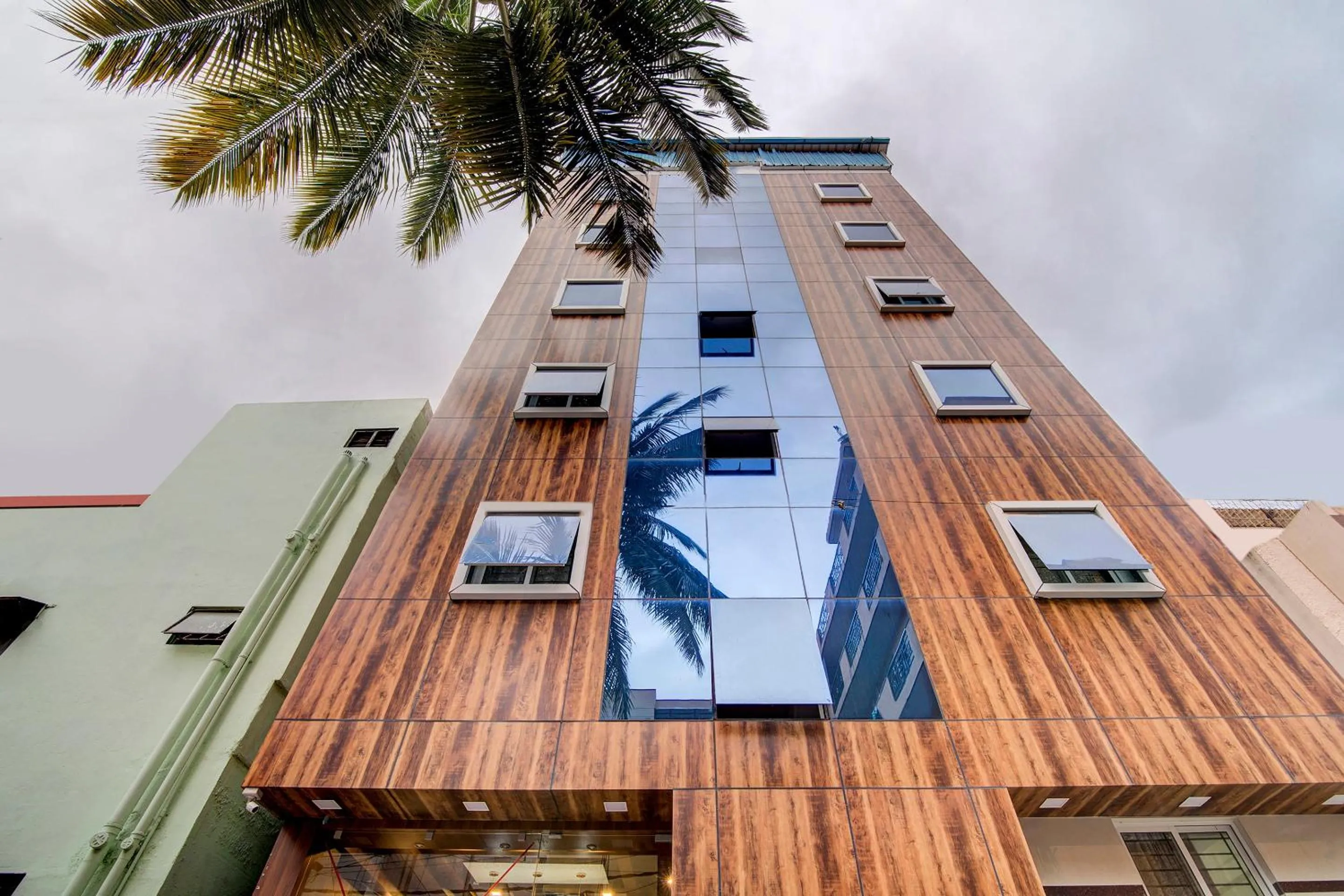 Facade/entrance in Hotel O Varcity Plaza