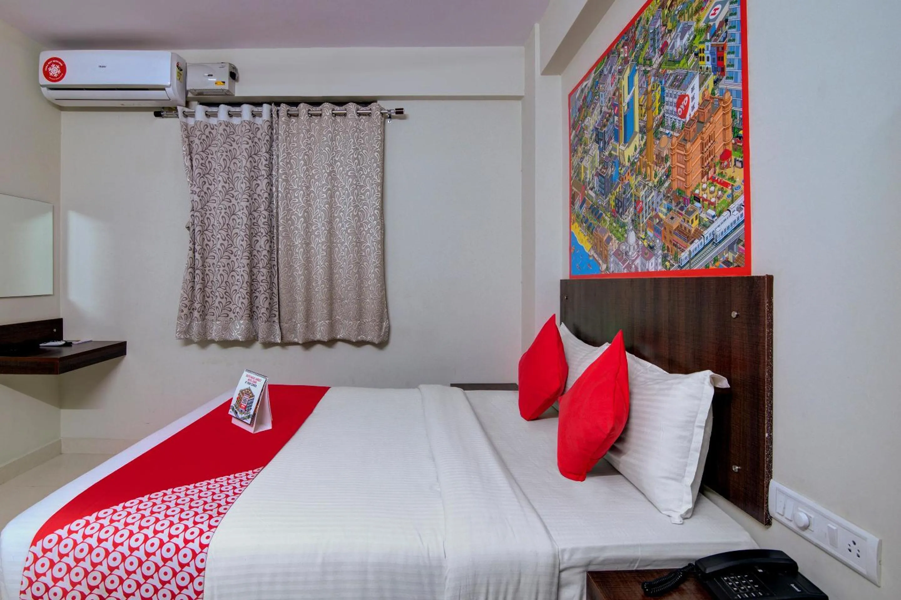 Bedroom in Hotel O Varcity Plaza