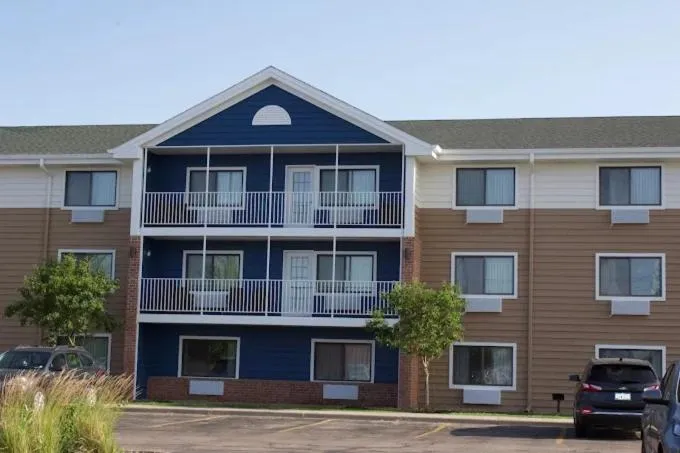 AmericInn by Wyndham Kearney