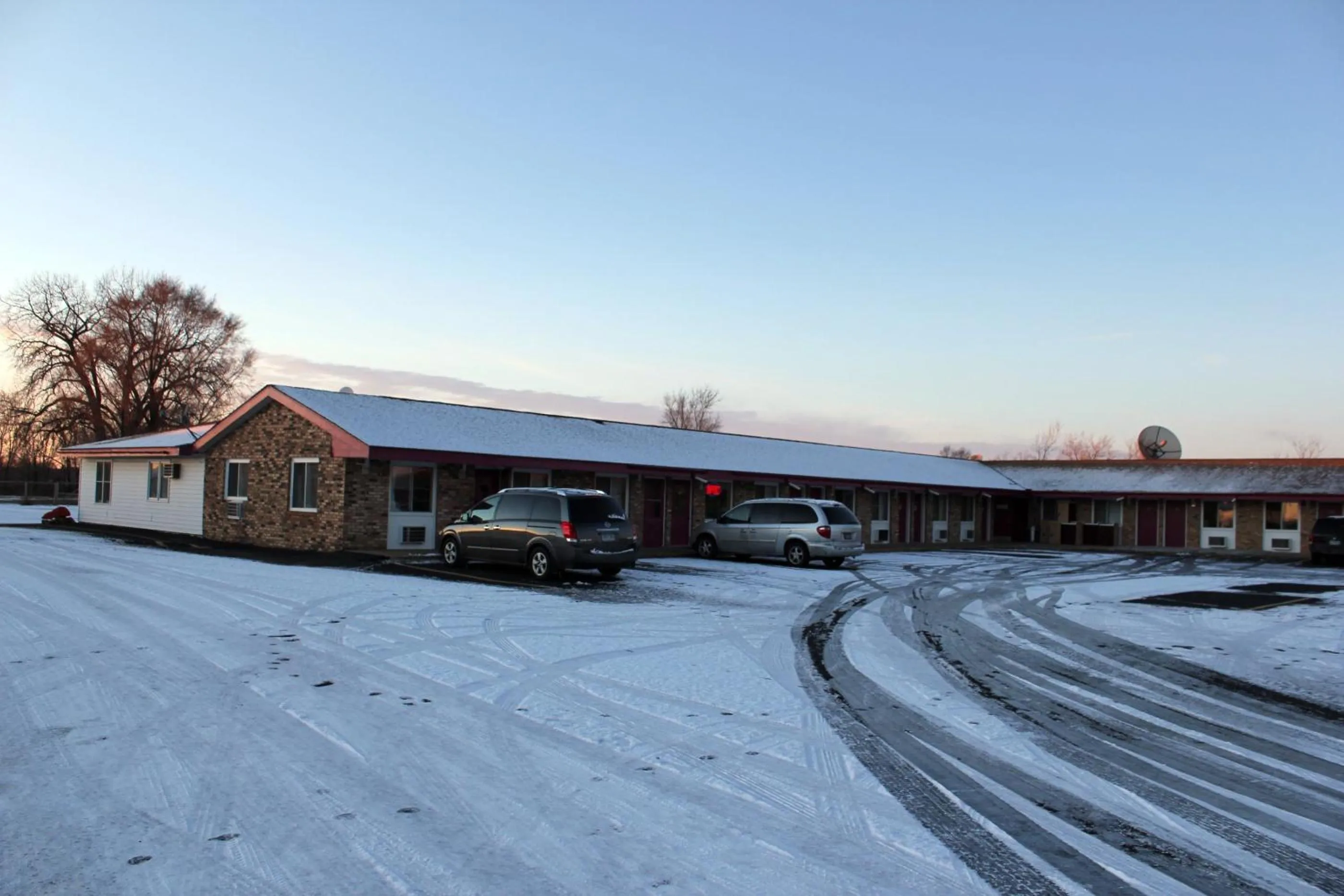 Winter in Valustay Inn Shakopee