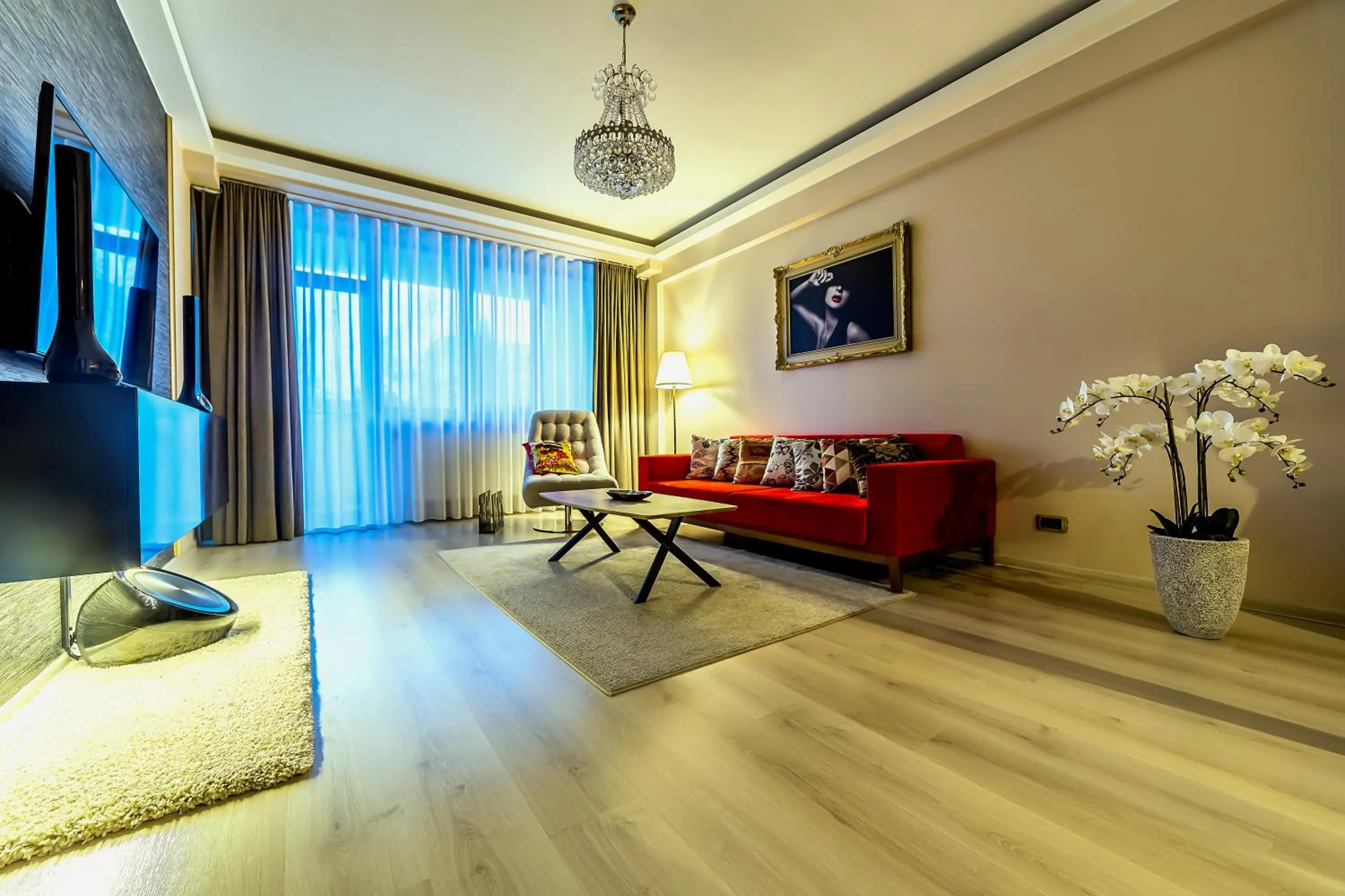 Apartment Chic by Landev