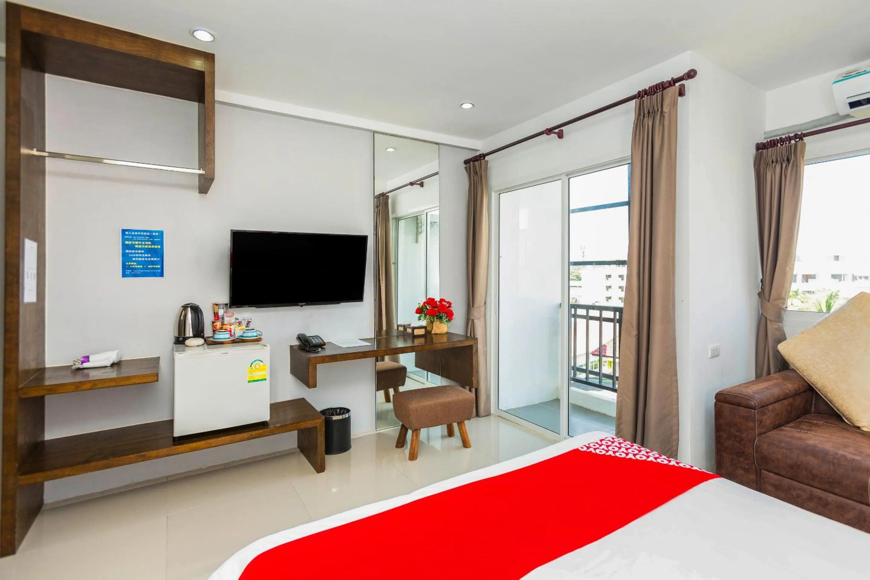 Bedroom in OYO 472 Tang Cheng Holiday Hotel