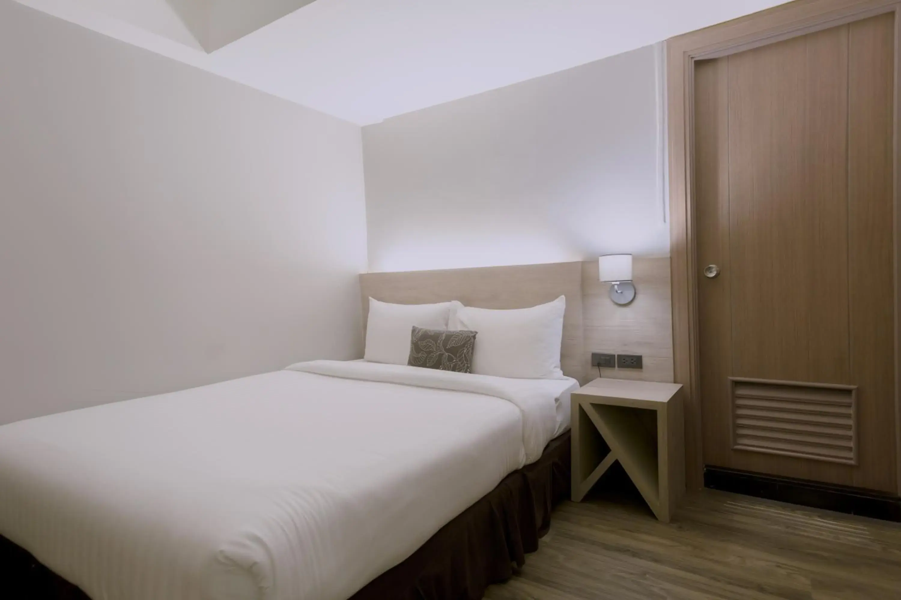 Bed in Maxim's Inn Bed in Maxim's Inn