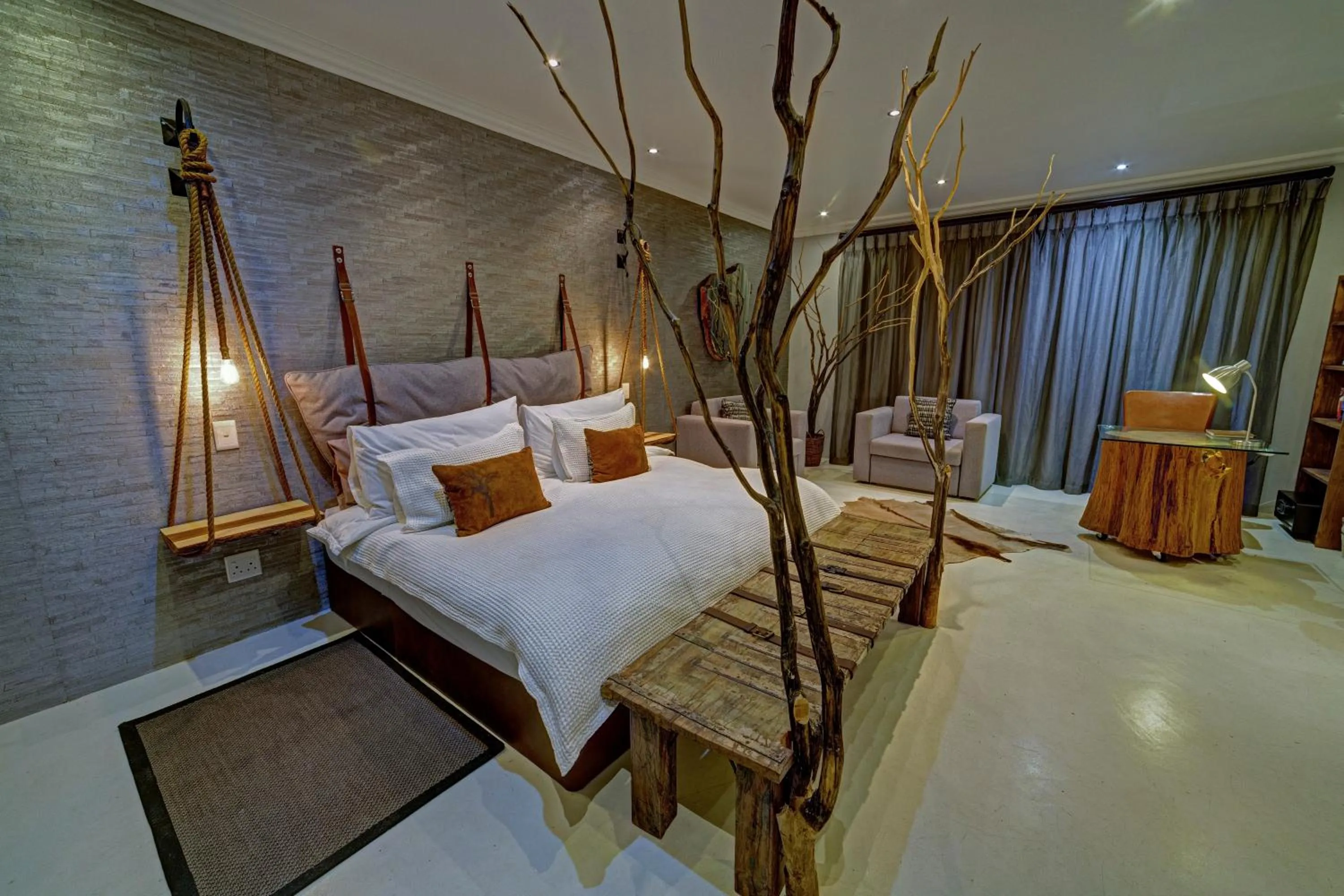 Photo of the whole room, Bed in Na’ankusê @ Utopia