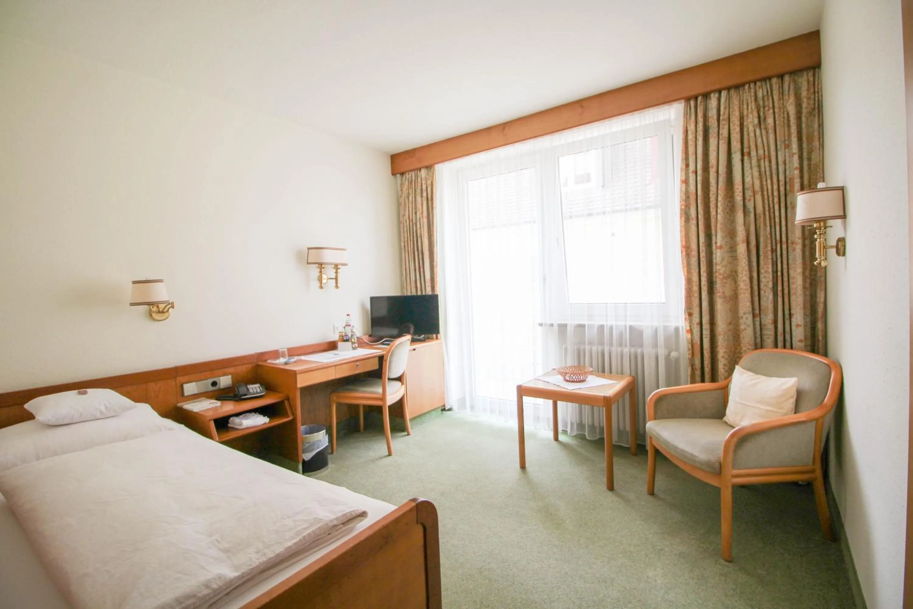 Bedroom, Bed in Kurhotel Roswitha