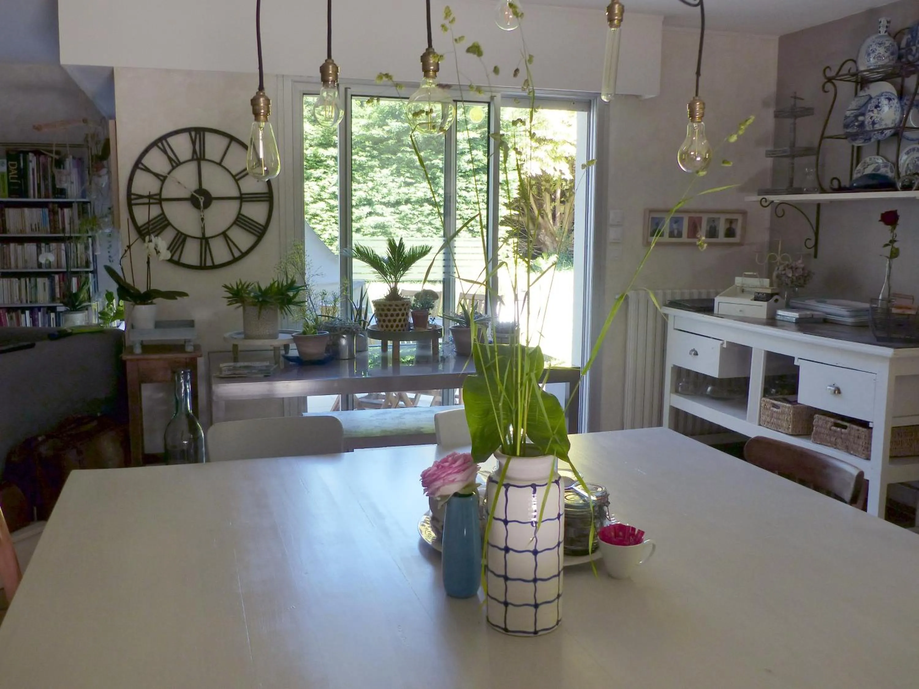 Breakfast in Ailes et Iles