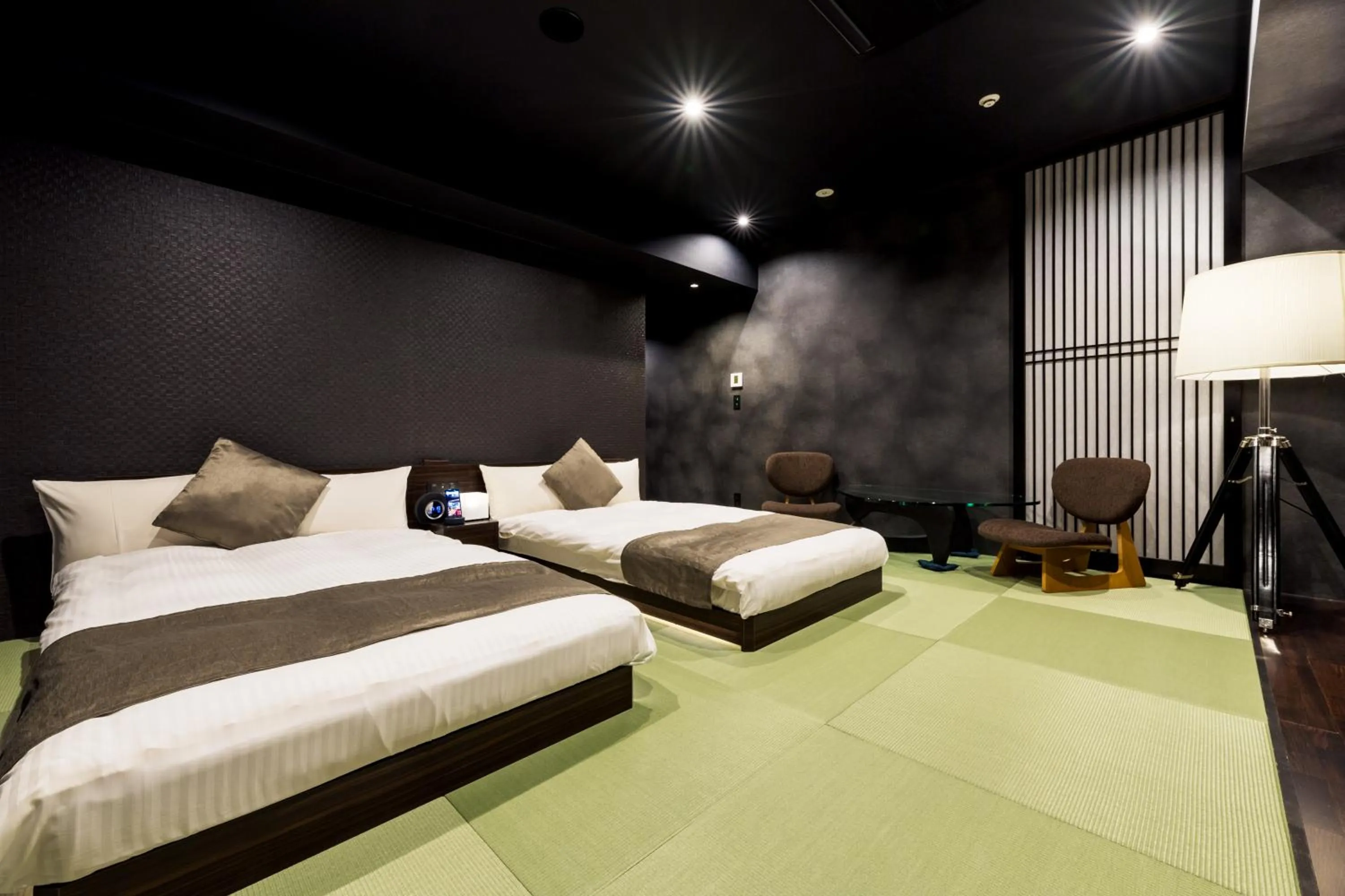 Bed in PROSTYLE Ryokan Yokohama Bashamichi